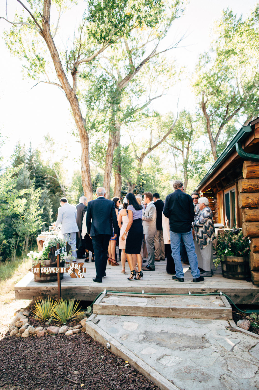 www.thestyledsoiree.com | Photo: Chandler Kim | Private Ranch wedding venue in Buena Vista, Colorado