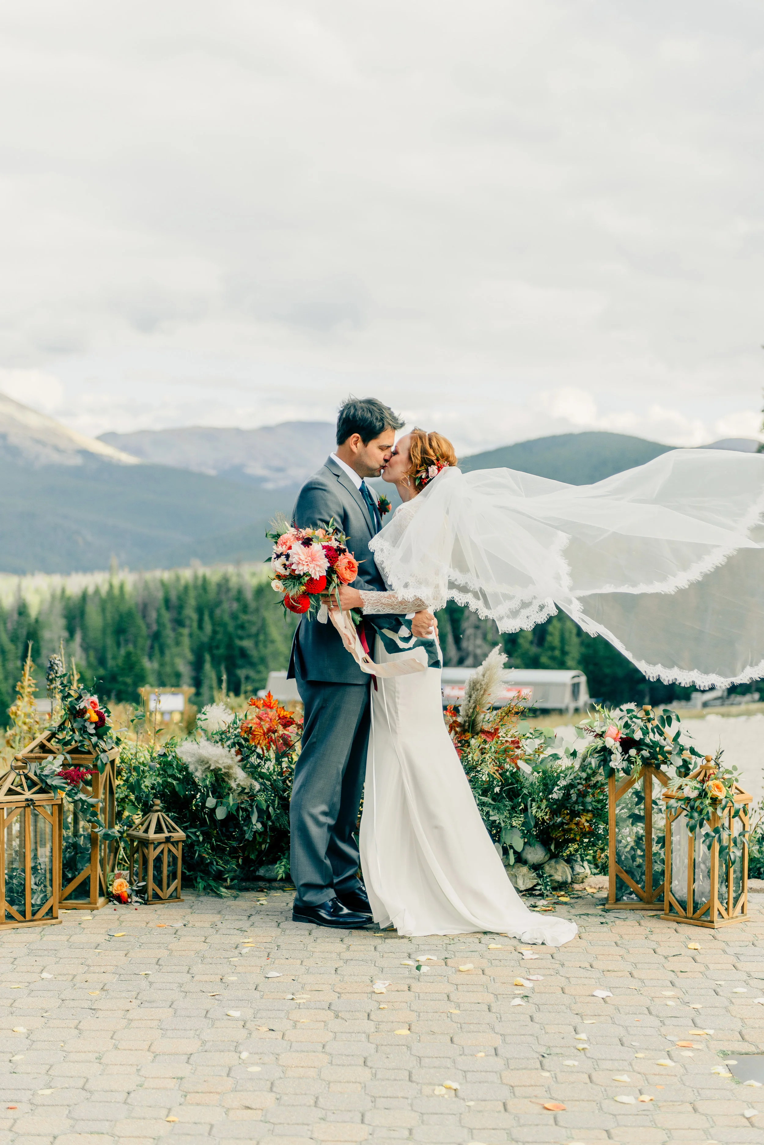 BreckenridgeColorado10MileStationWedding87.jpg