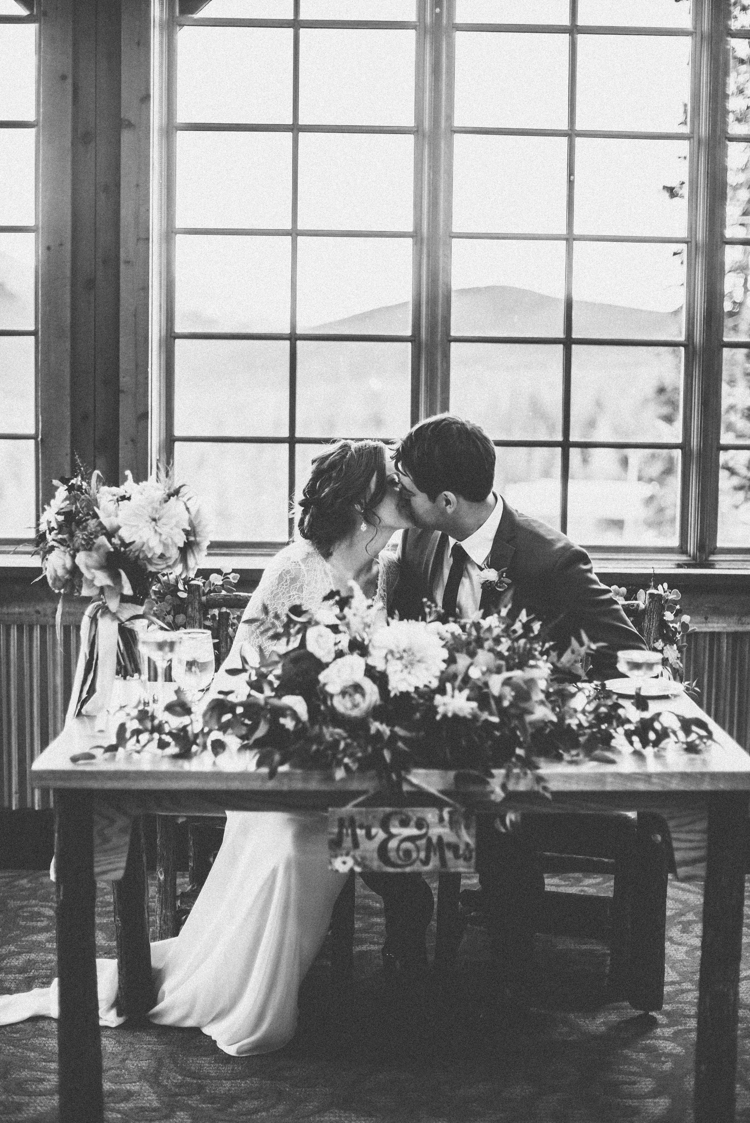 BreckenridgeColorado10MileStationWedding125.jpg