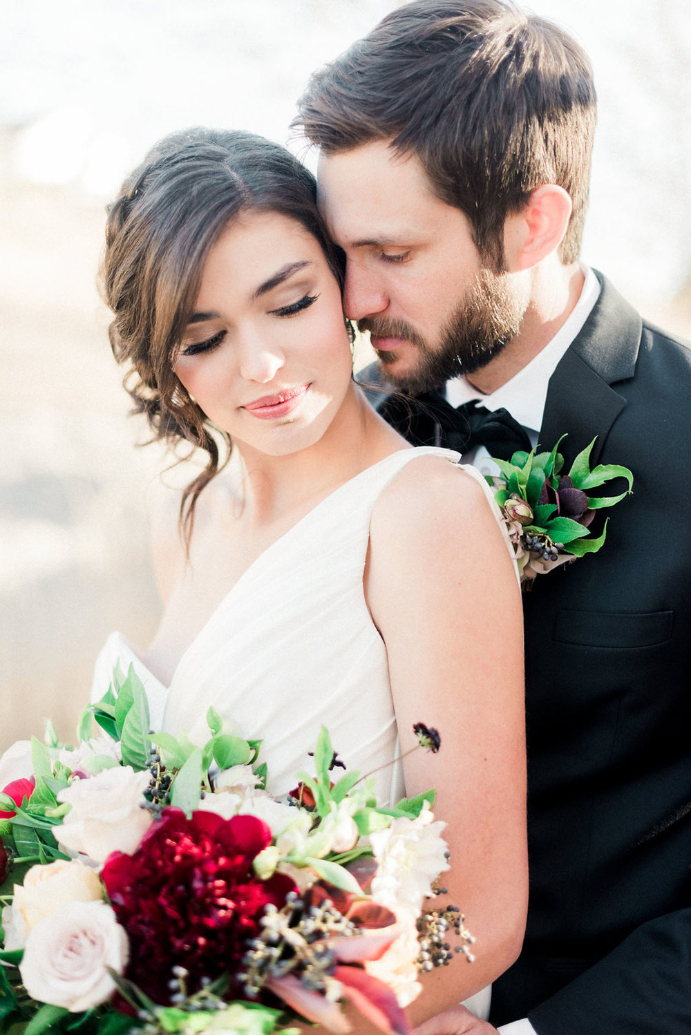 www.thestyledsoiree.com | Photo: Decorus Fine Art Photography | Villa Parker wedding inspiration | Colorado Wedding Planner