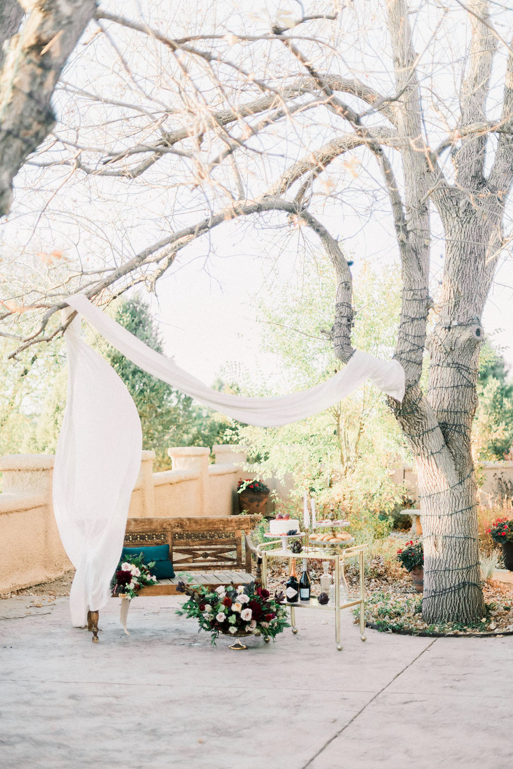 www.thestyledsoiree.com | Photo: Decorus Fine Art Photography | Villa Parker wedding inspiration | Colorado Wedding Planner