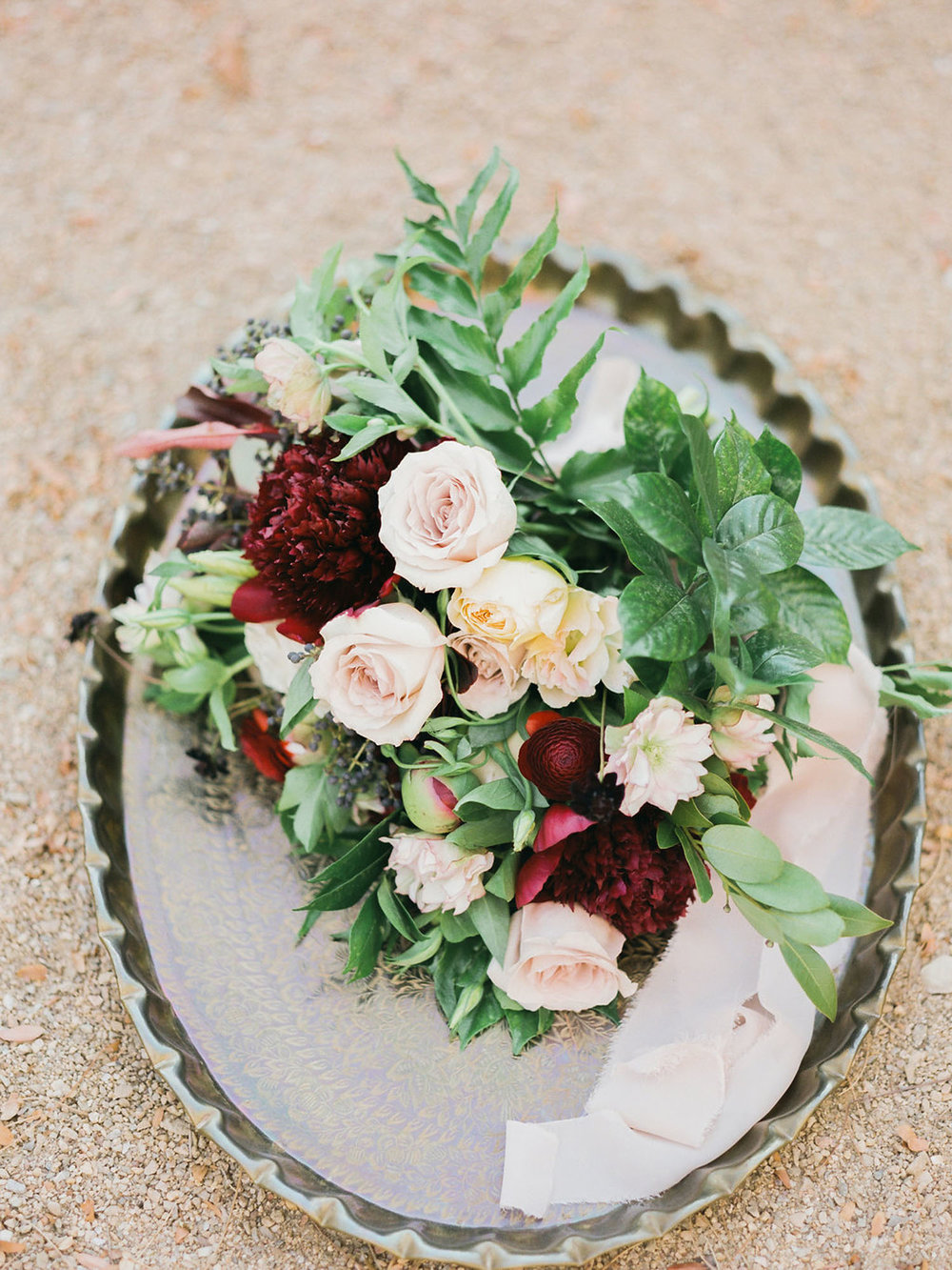 www.thestyledsoiree.com | Photo: Decorus Fine Art Photography | Villa Parker wedding inspiration | Colorado Wedding Planner