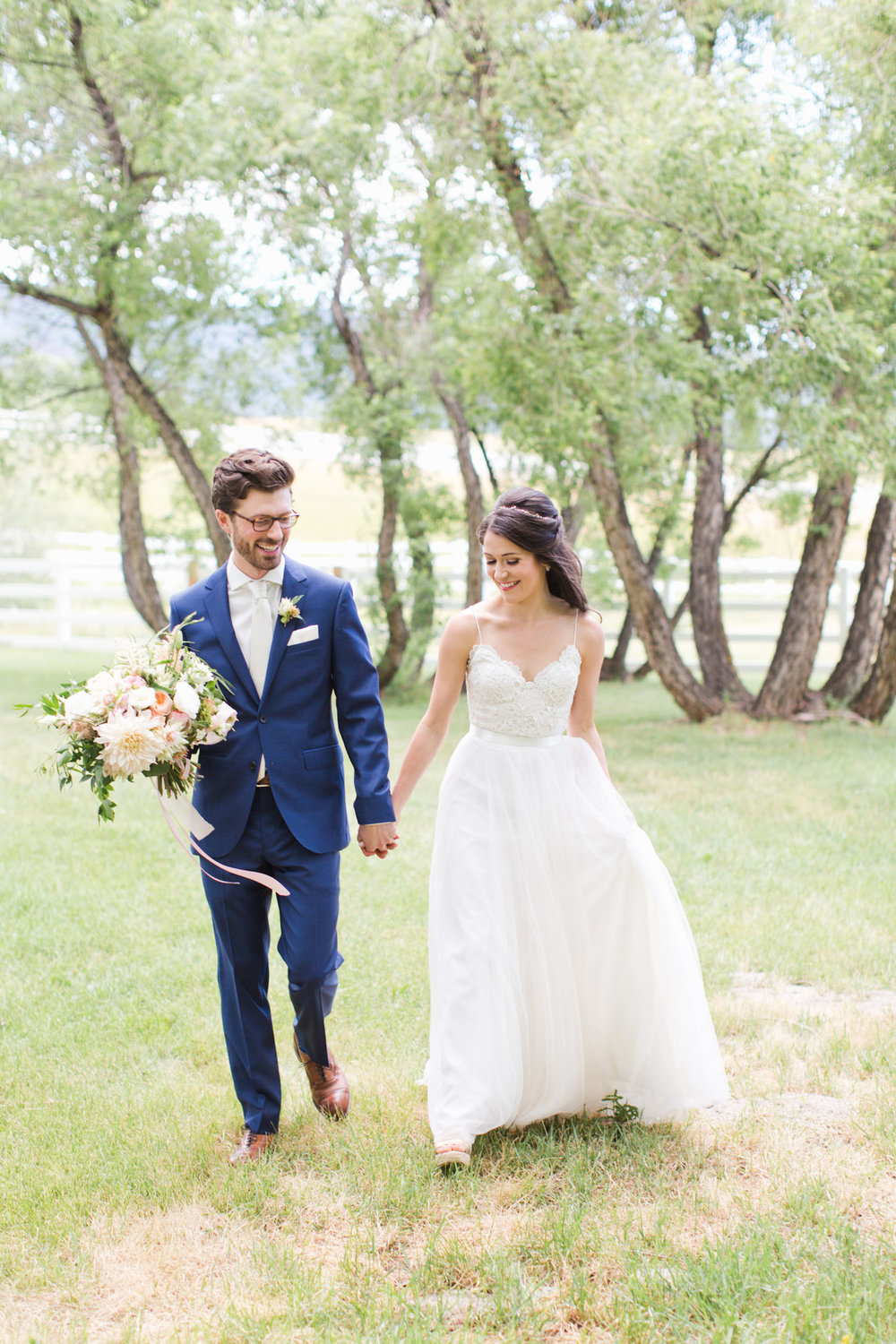 www.thestyledsoiree.com | Crooked Willow Farm Real Wedding | Colorado Wedding Locations