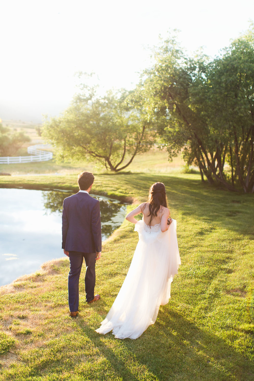 www.thestyledsoiree.com | Crooked Willow Farm Real Wedding | Colorado Wedding Locations