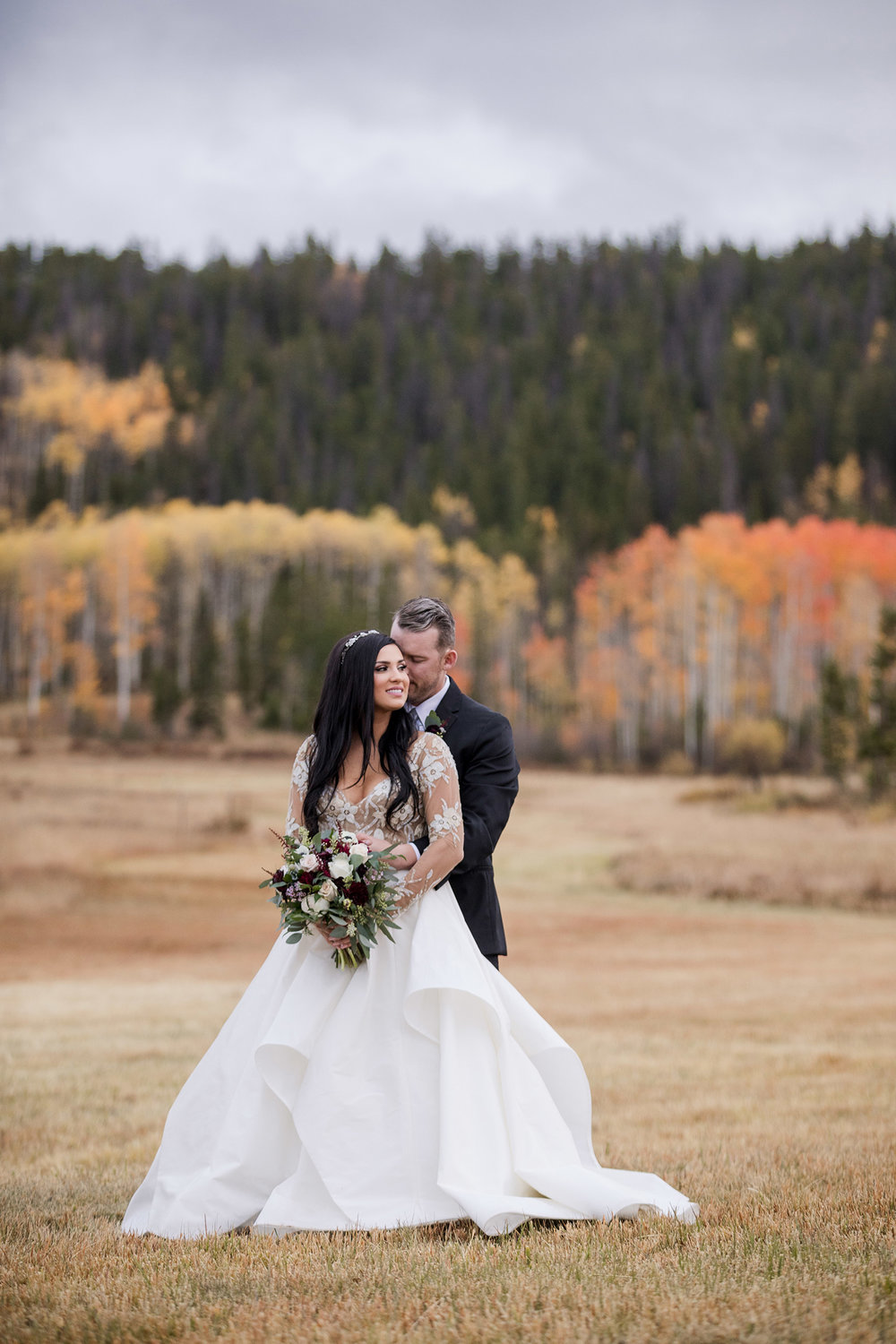 Rustic-Elegant-Mountain-Wedding-01.jpg