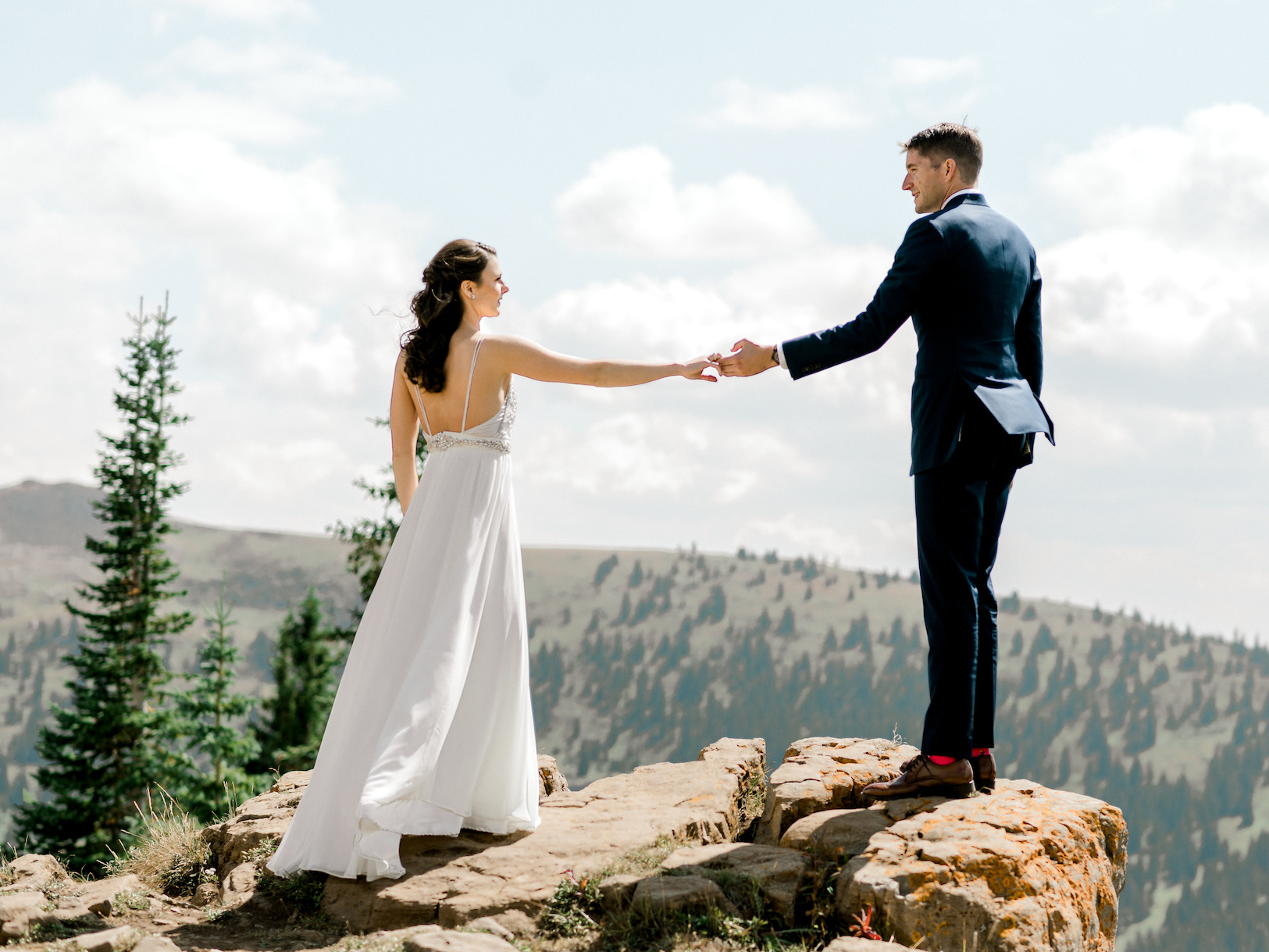 A Romantic Summer wedding at Camp Hale in Colorado with Southwestern touches by The Styled Soiree and Sara Lynn Photographic