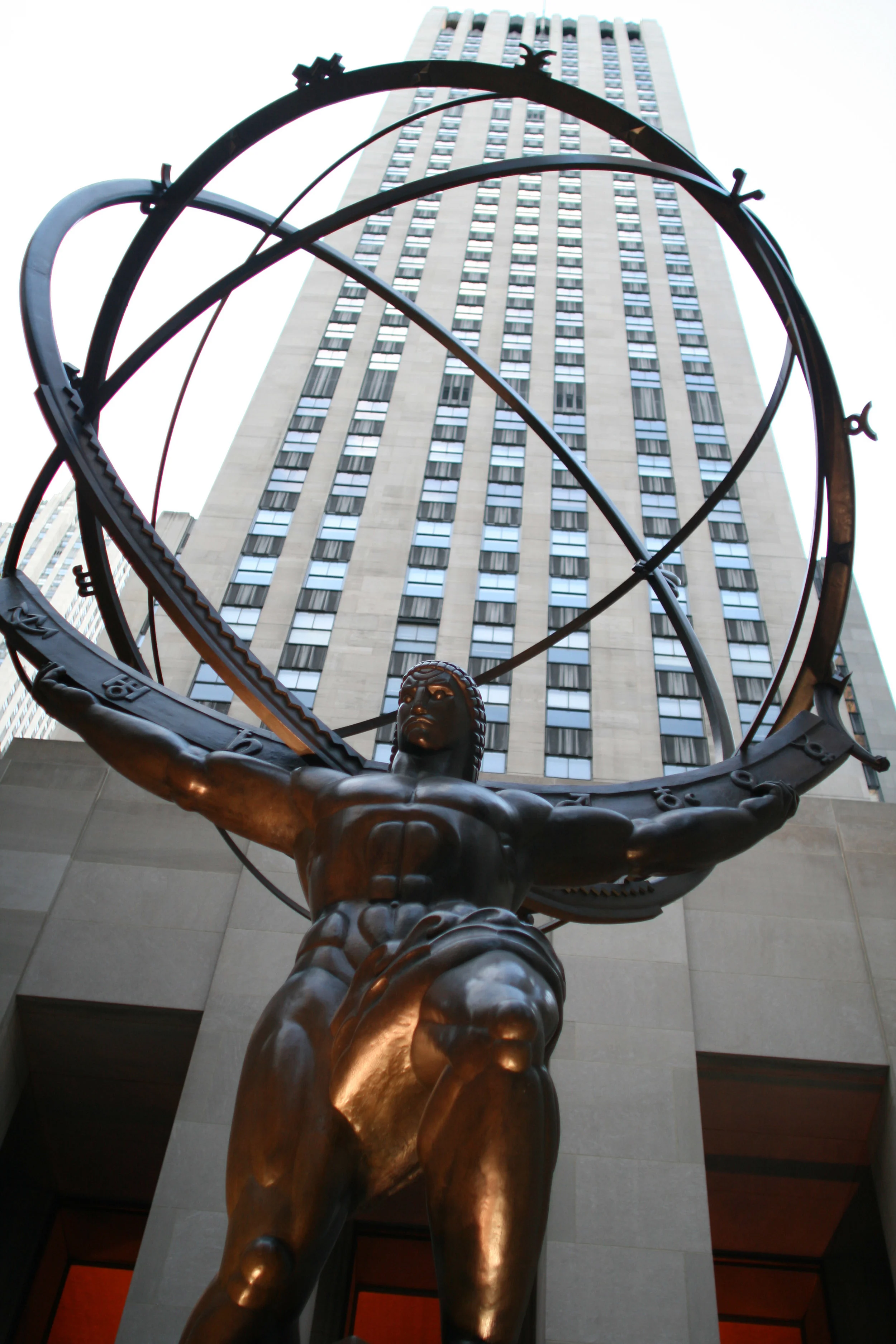 Lee Lawrie’s Atlas shoulders the celestial spheres outside Rockefeller Center