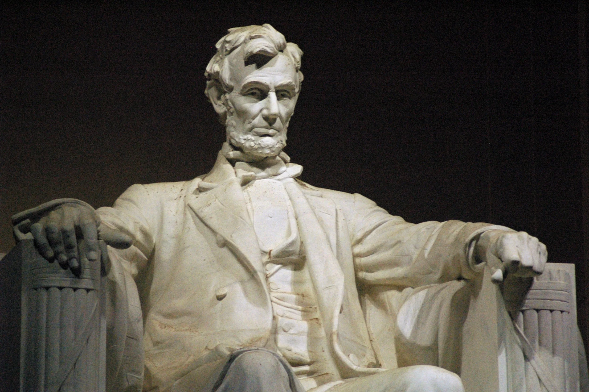 Daniel Chester French’s sculpture of Abraham Lincoln for the Lincoln Memorial. Photograph by Jeff Kubina.