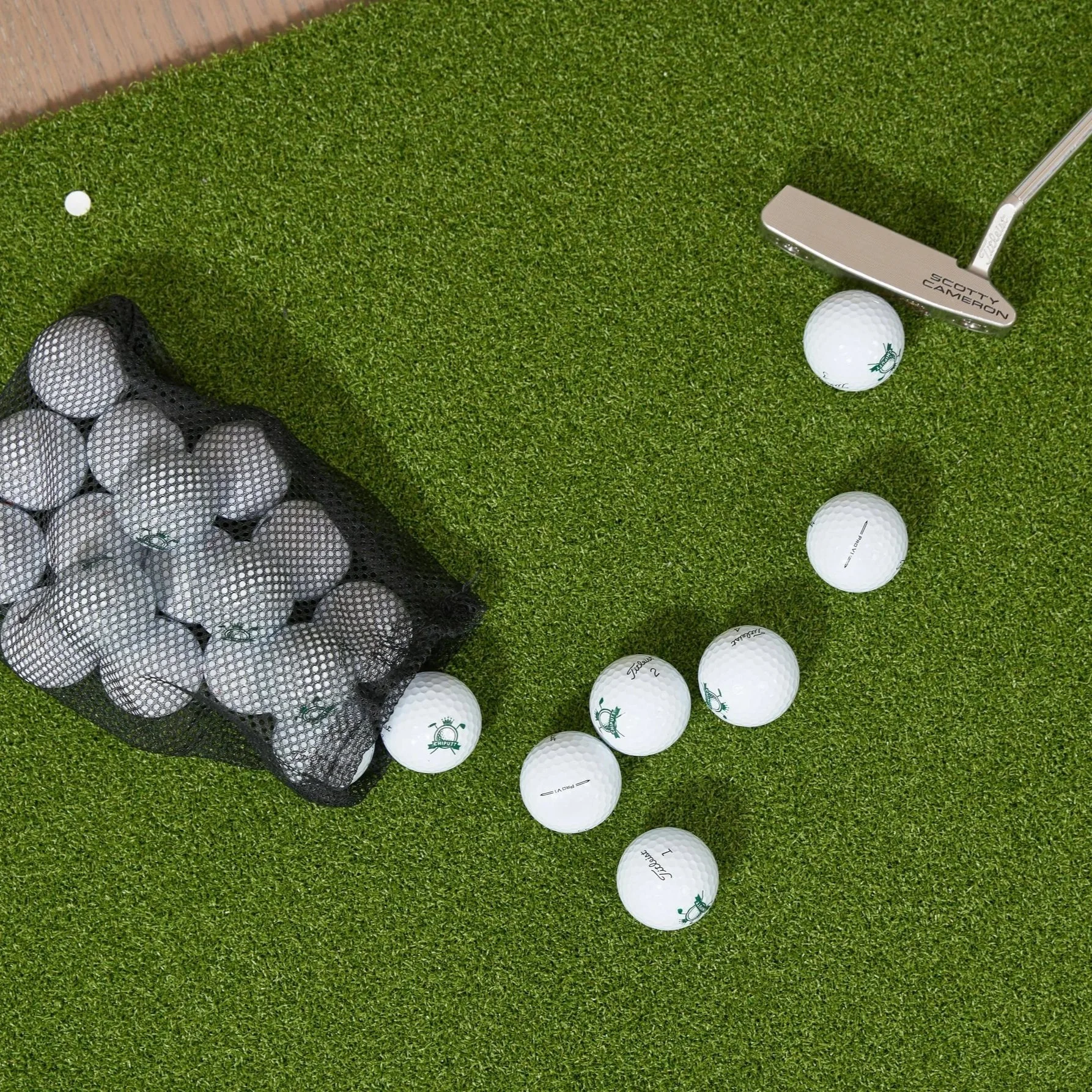 Indoor Golf Simulator: Afternoons