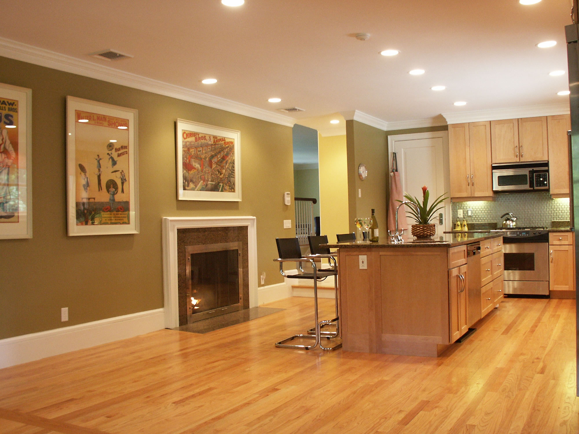 CHESTNUT_Circus Kitchen.jpg