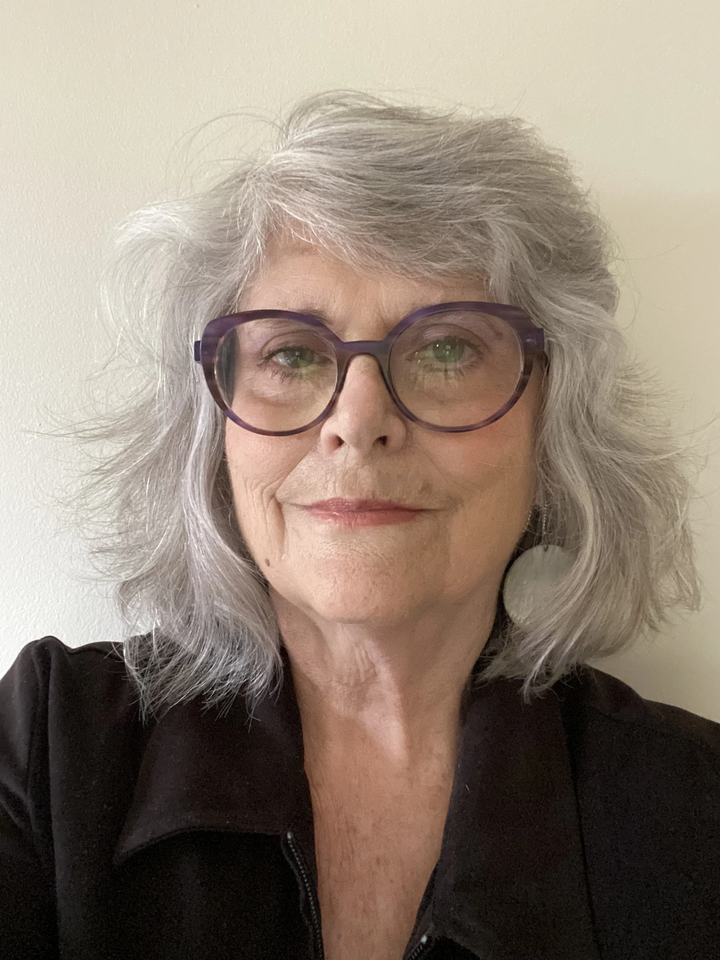 Marian JA Vieux headshot.jpeg