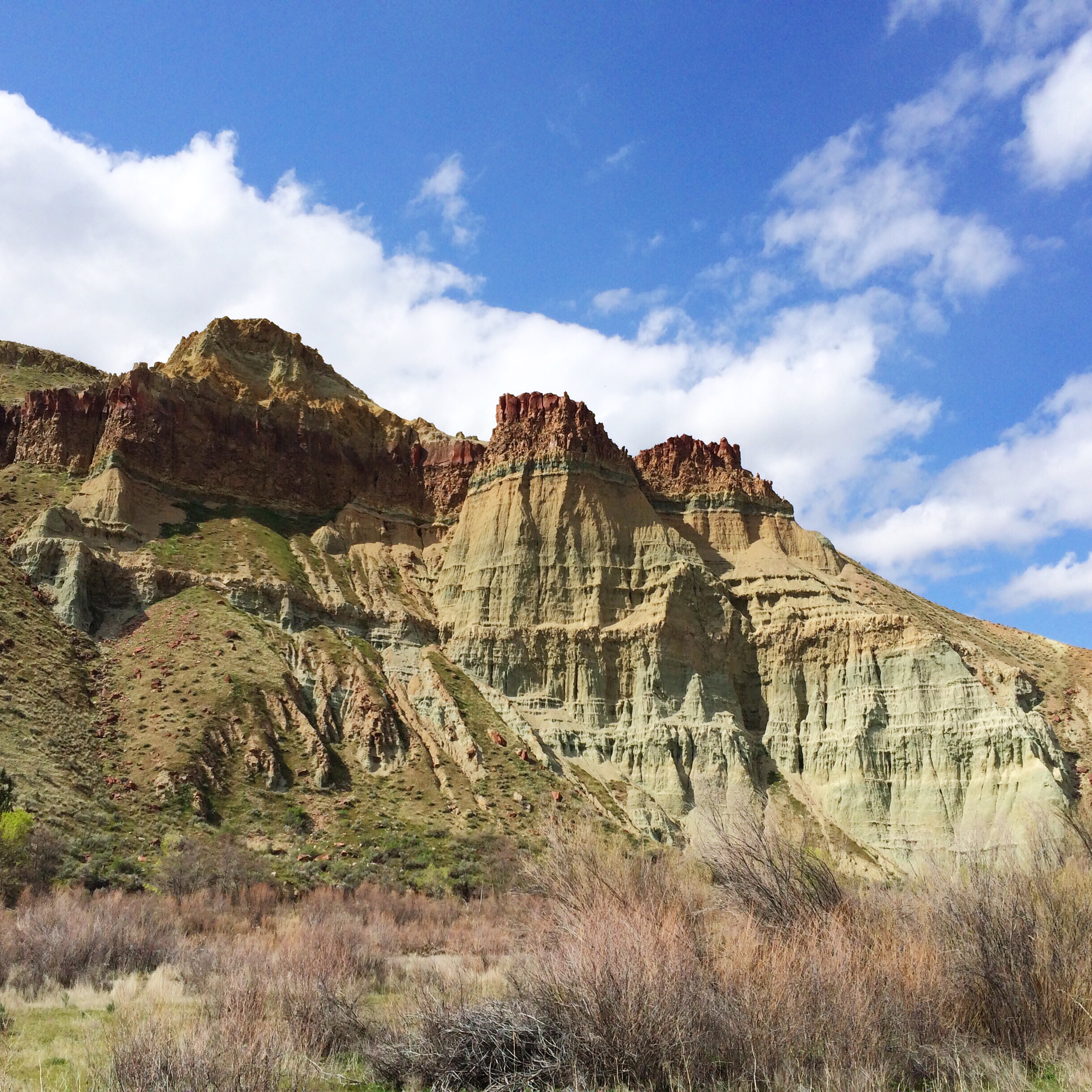 SHEEP ROCK UNIT OF JOHN DAY FOSSIL BEDS NATIONAL MONUMENT, EASTERN OREGON