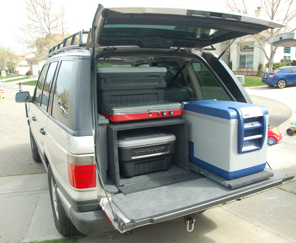 A well organized Range Rover with an ARB Fridge/Freezer .