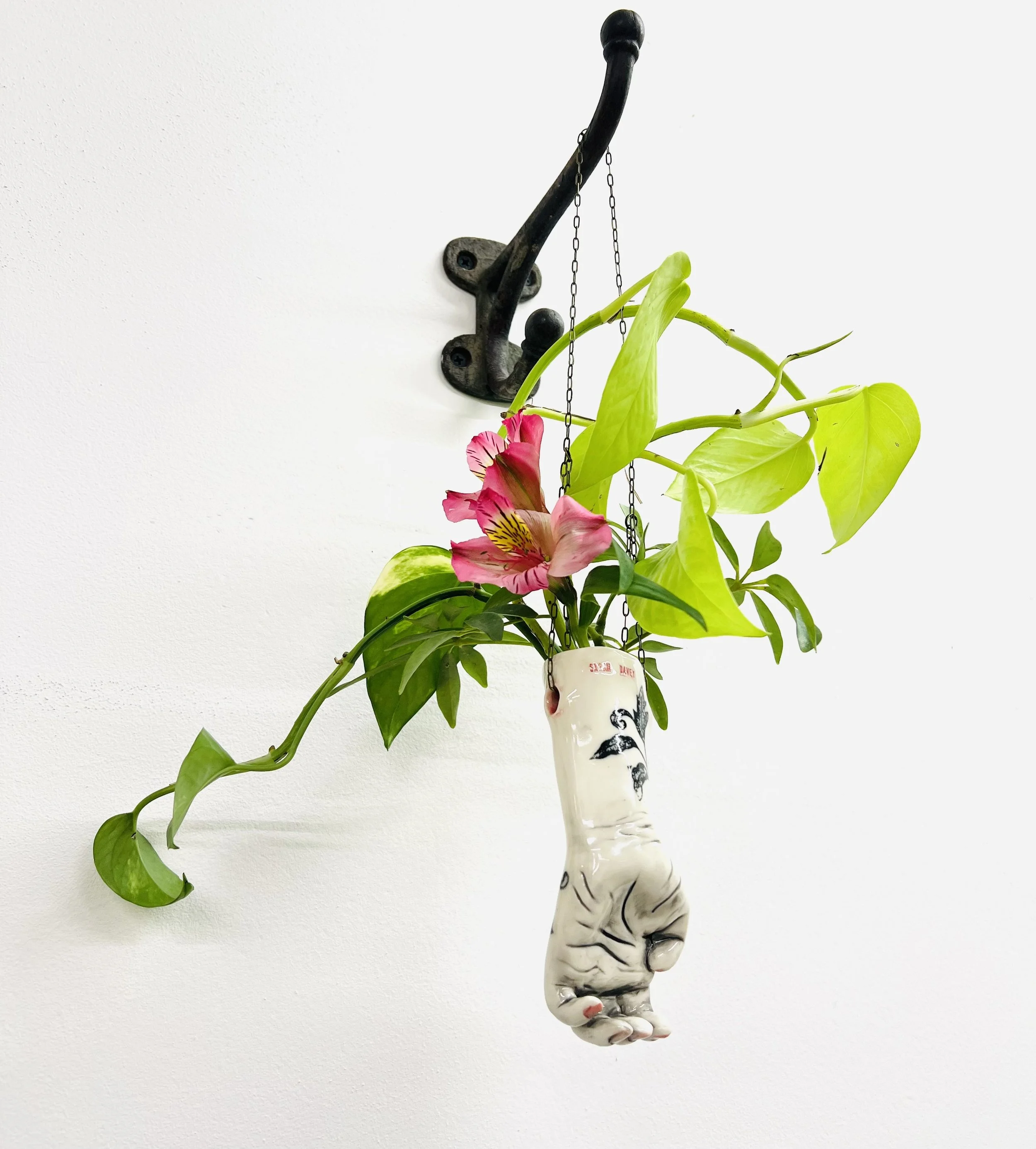 sm L curled hand 8.jpg