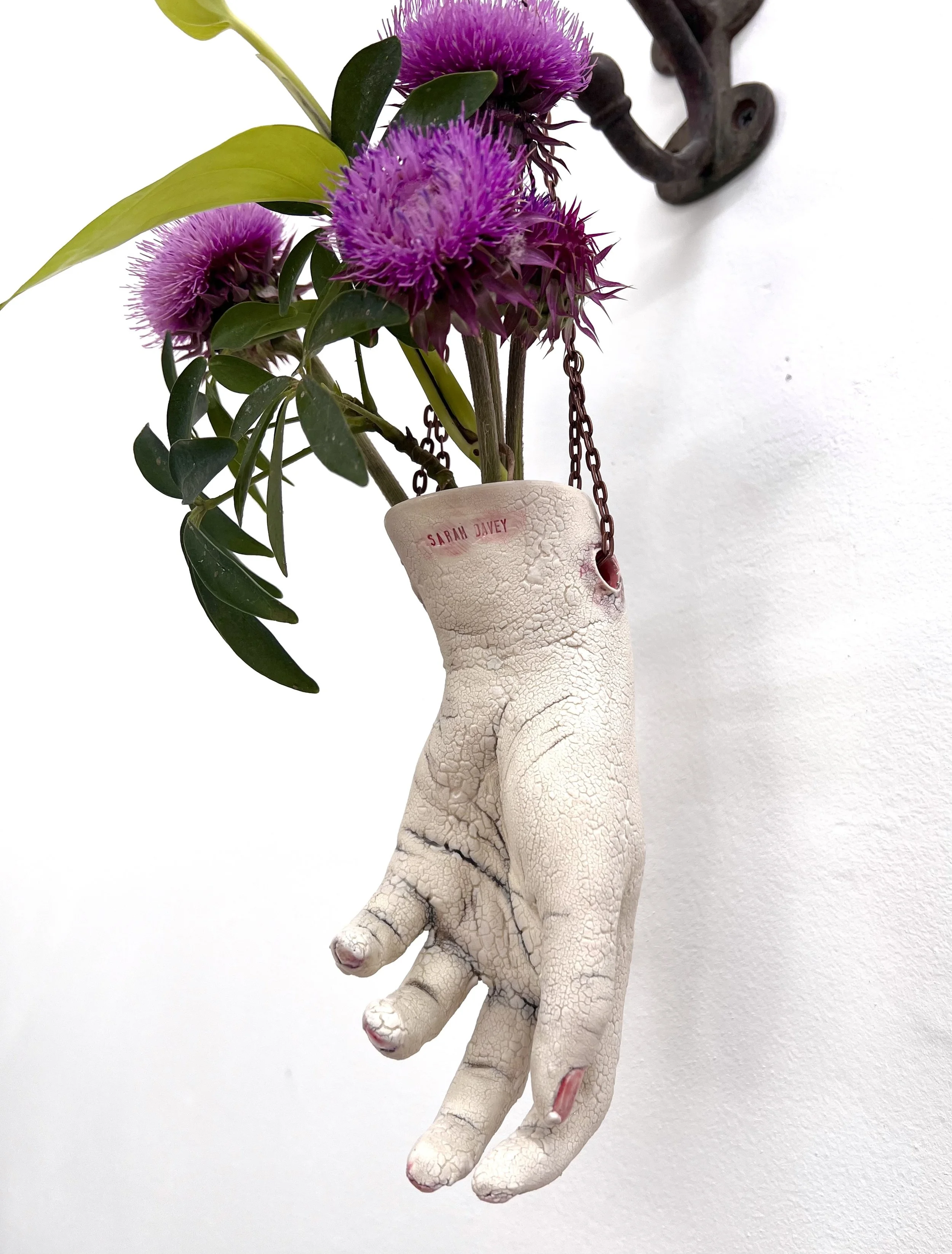 curled crawl right hand_06.jpg