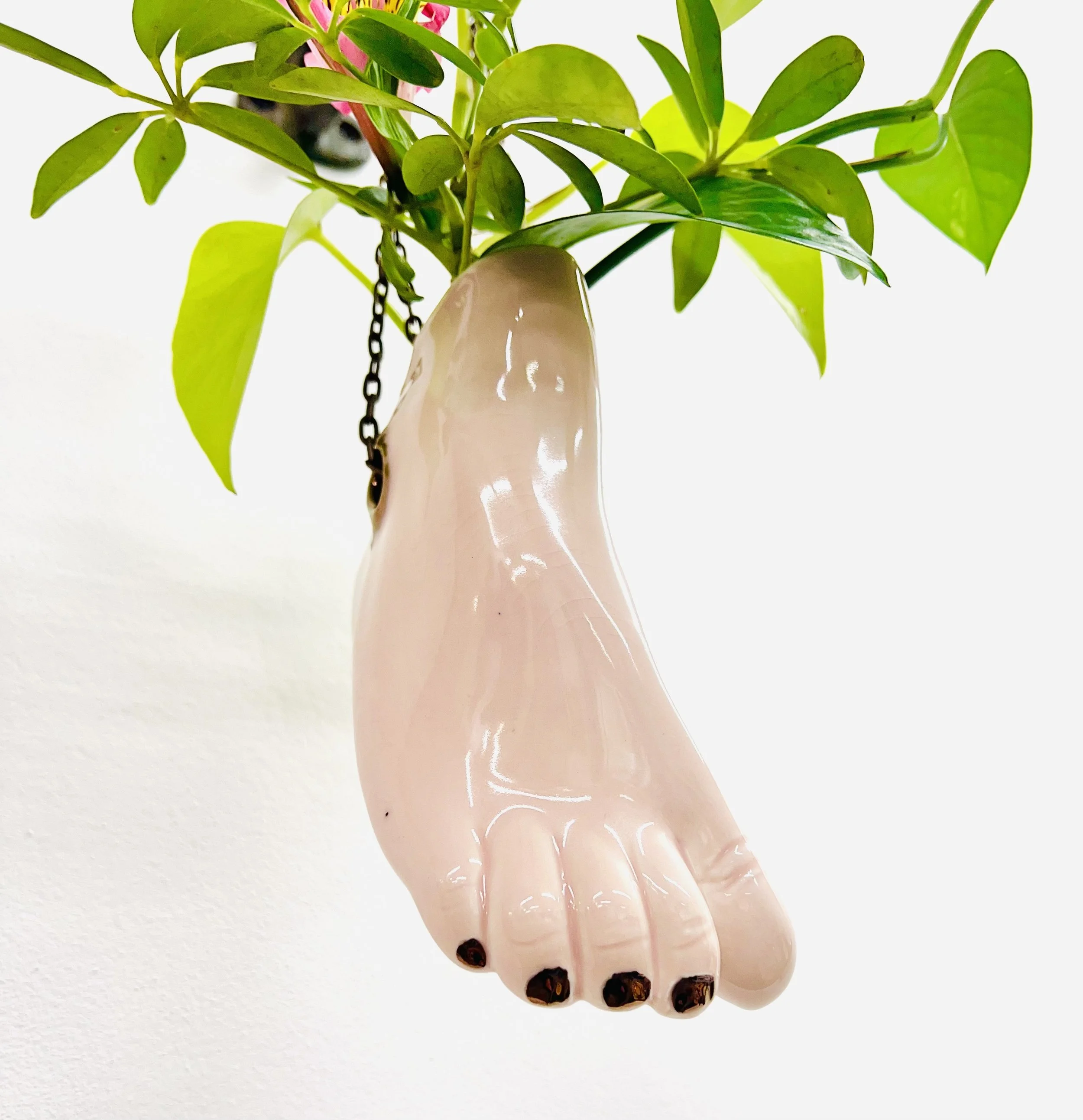 lg right pink foot 6.jpg