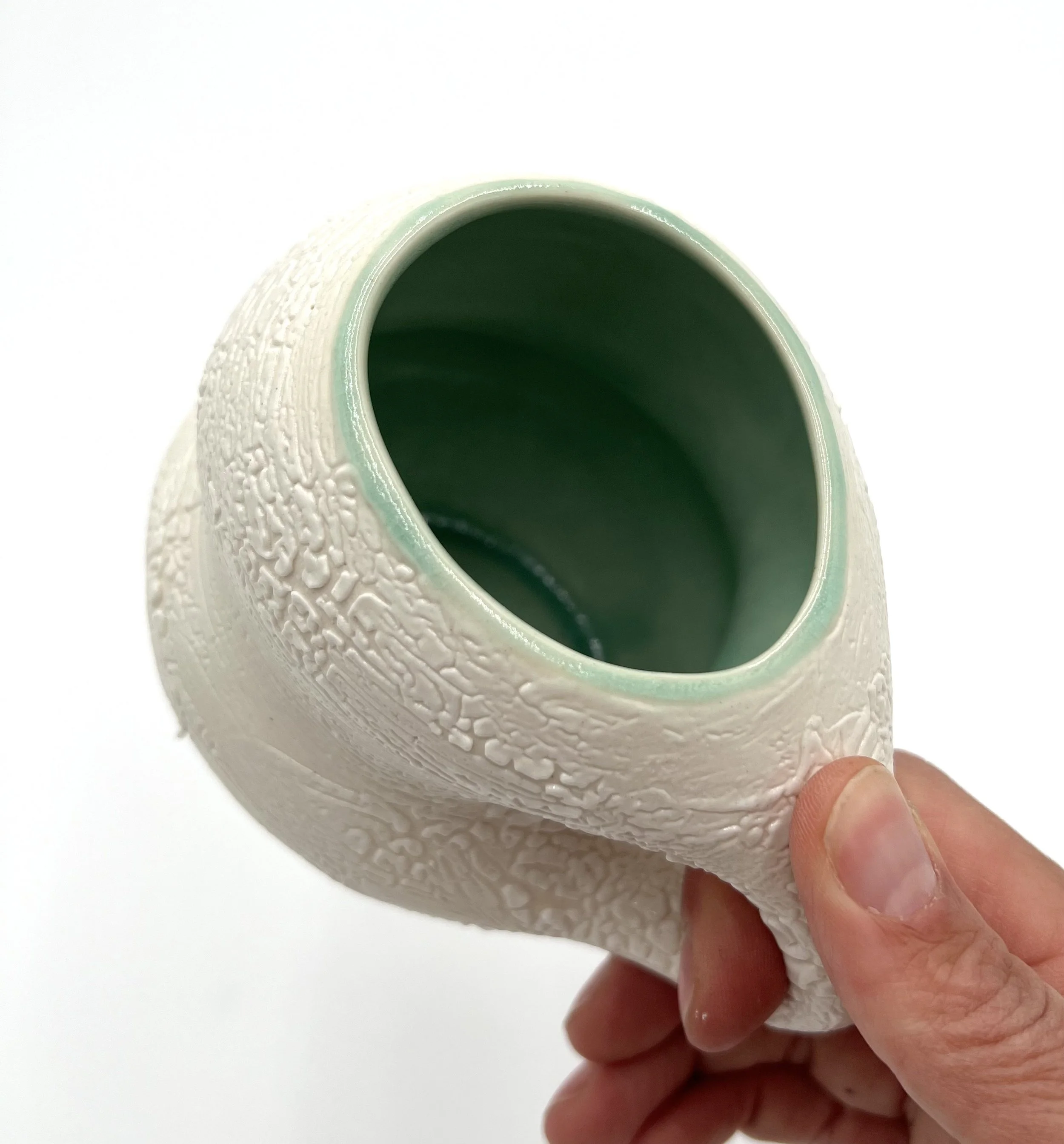 white crawl mug_05.jpg