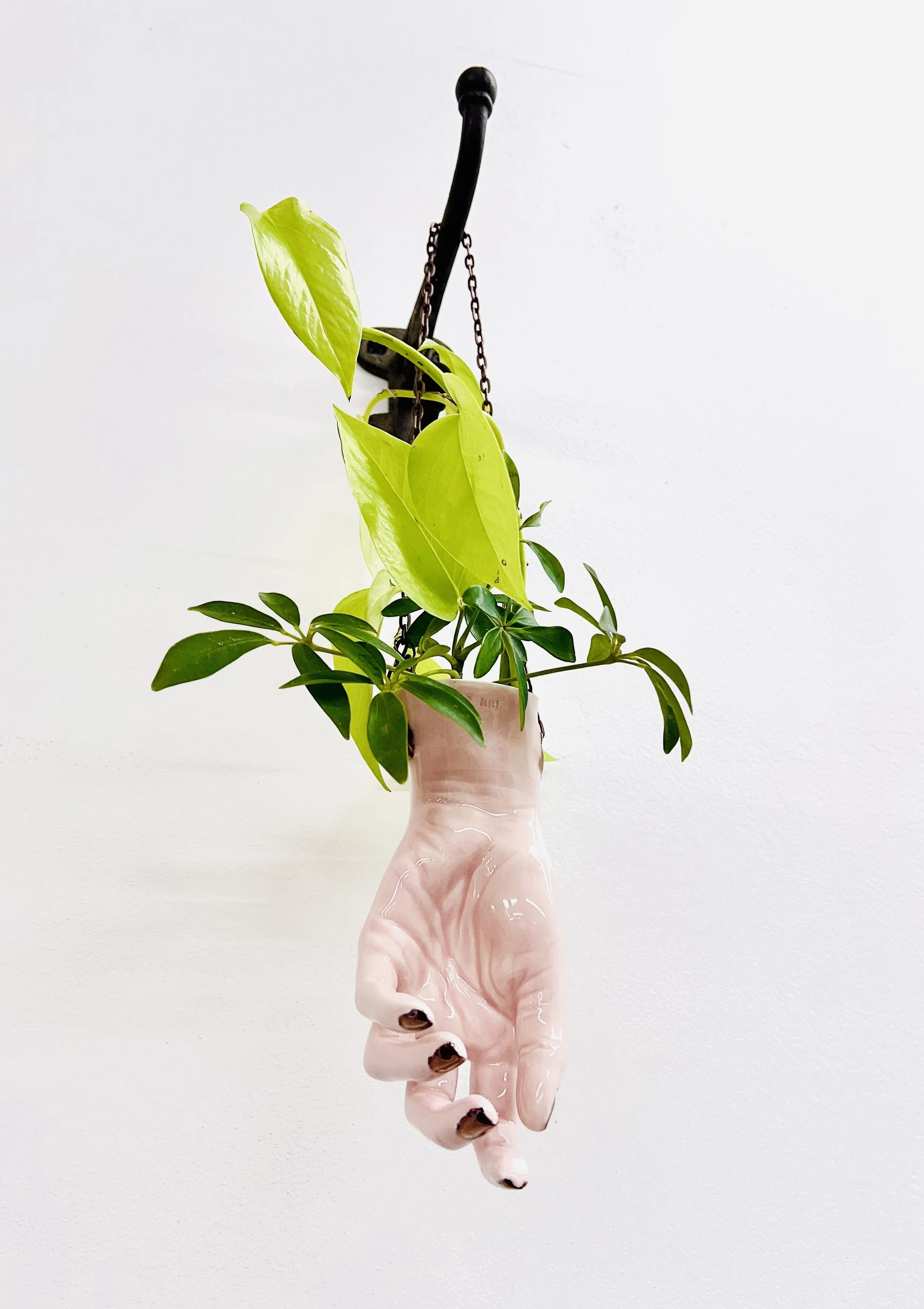 pink  Lg L curled hand 3.jpg