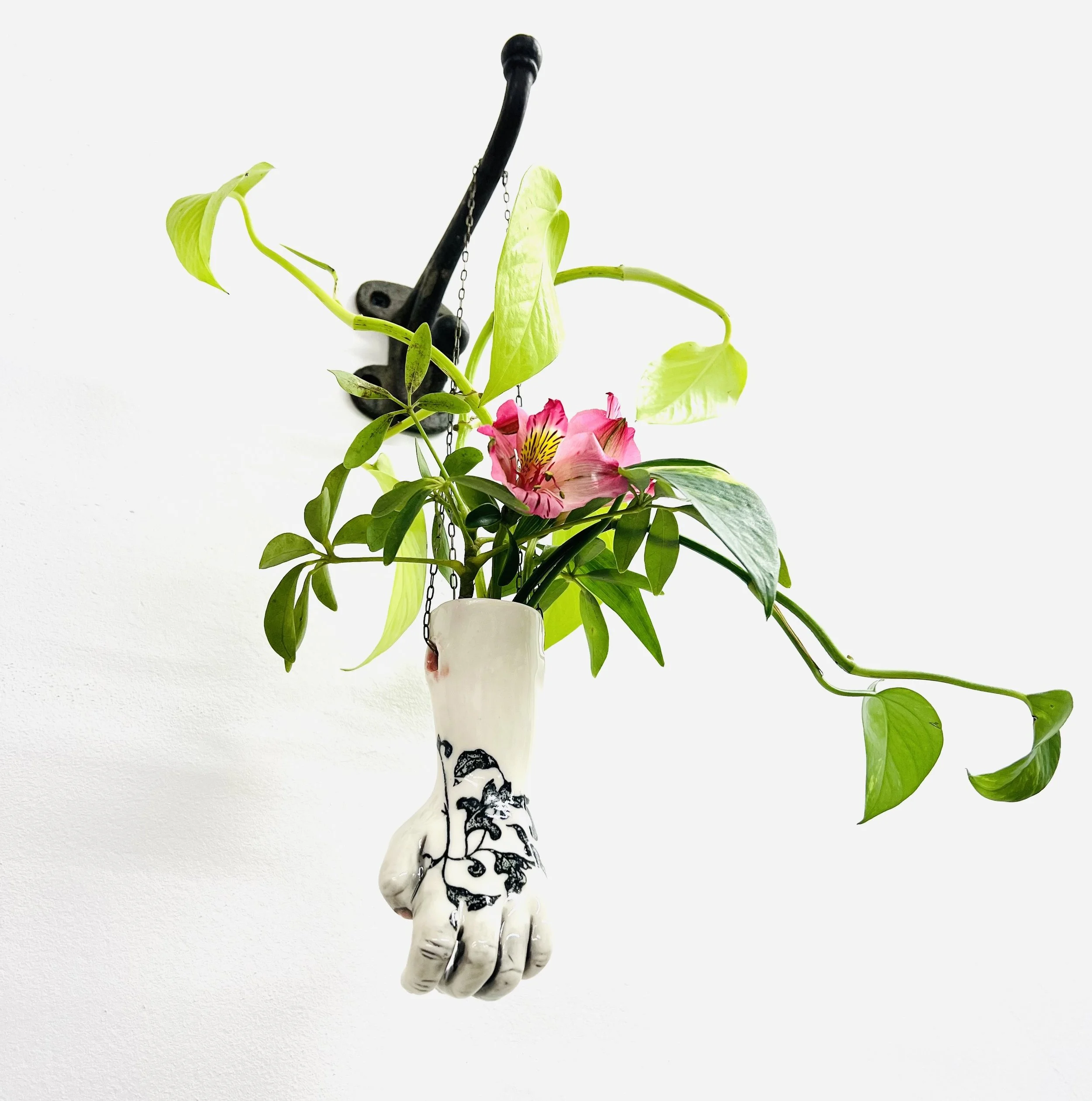 sm L curled hand 4.jpg