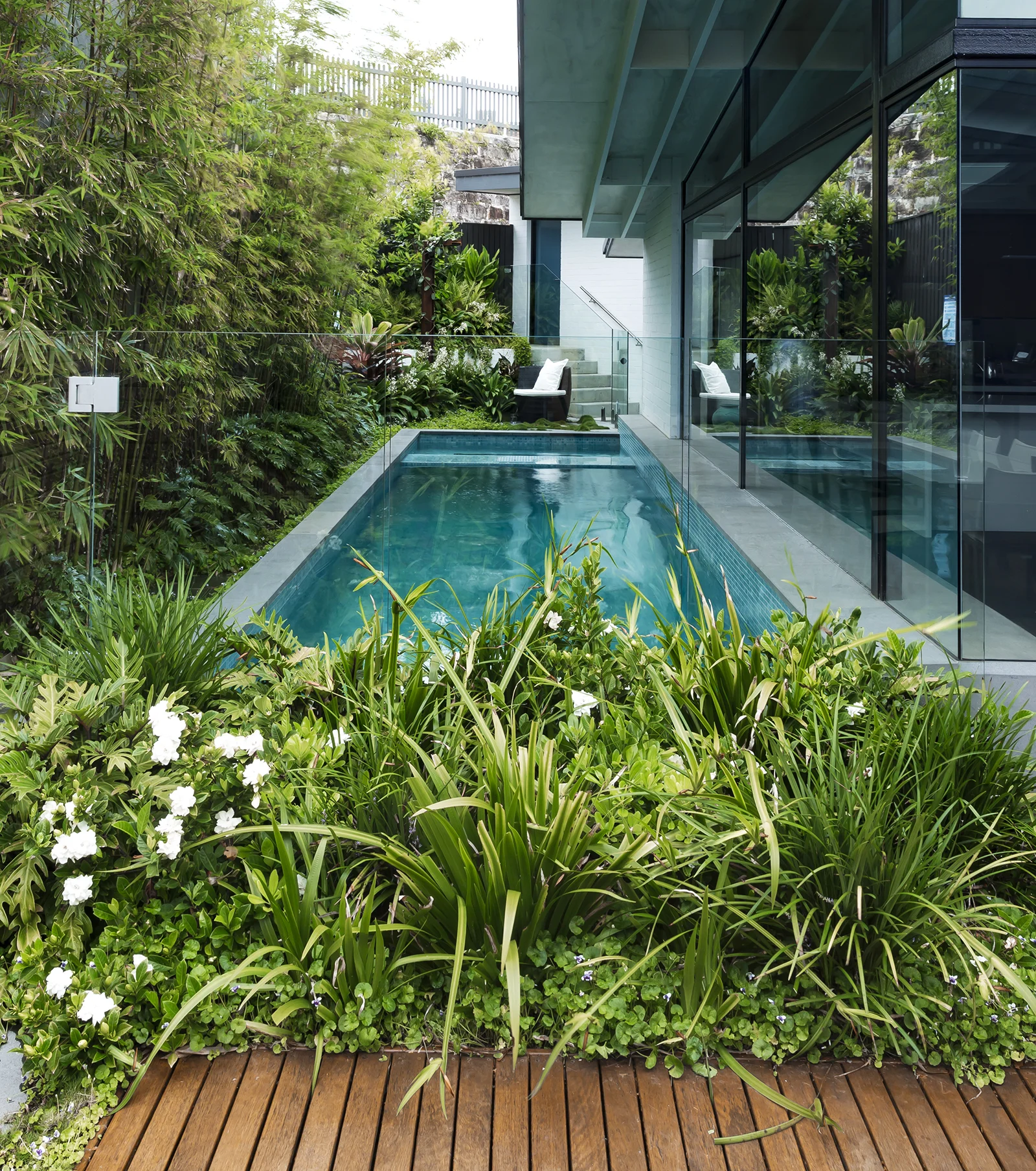 Banner_ST Thom St.jpg