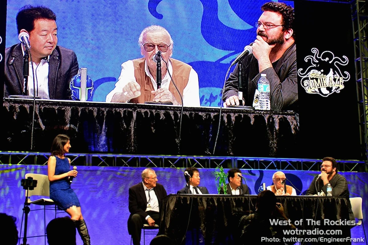 Stan Lee et al. at the welcome speech, shortly before unveiling POW!'s and Studio Dean's brand-new series, "The Reflection."