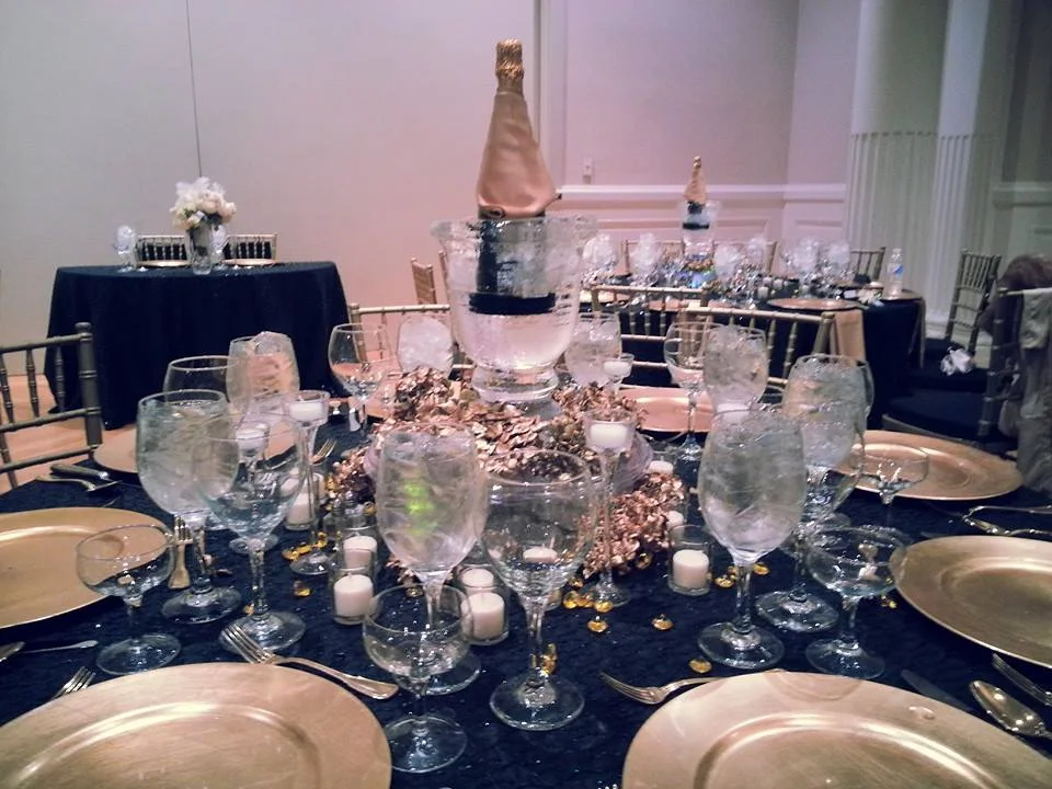 Ice Champagne Bucket for Wine, Beer or other.