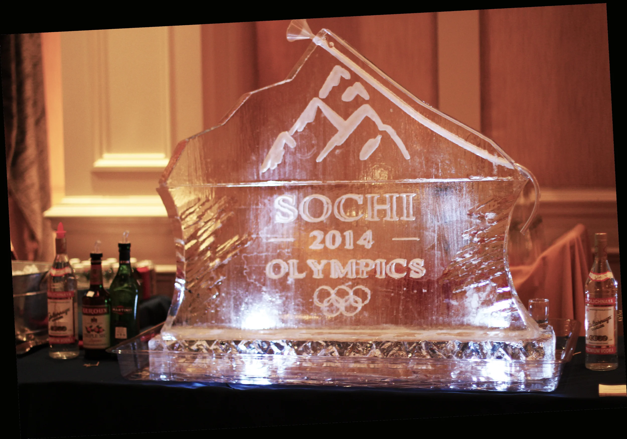 SOCHI Olympic Ice Sculpture Army / Nayve Country Club