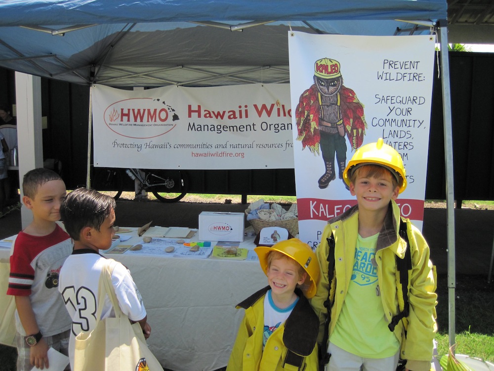All smiles at the HWMO Keiki Wildland Firefighter Shoot!