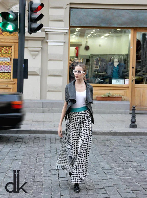 A8ISo8zCIAES7M5.jpg