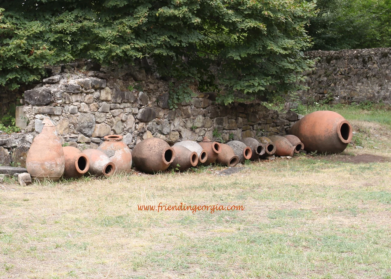 Грузины подарили на день рождения ООН квеври