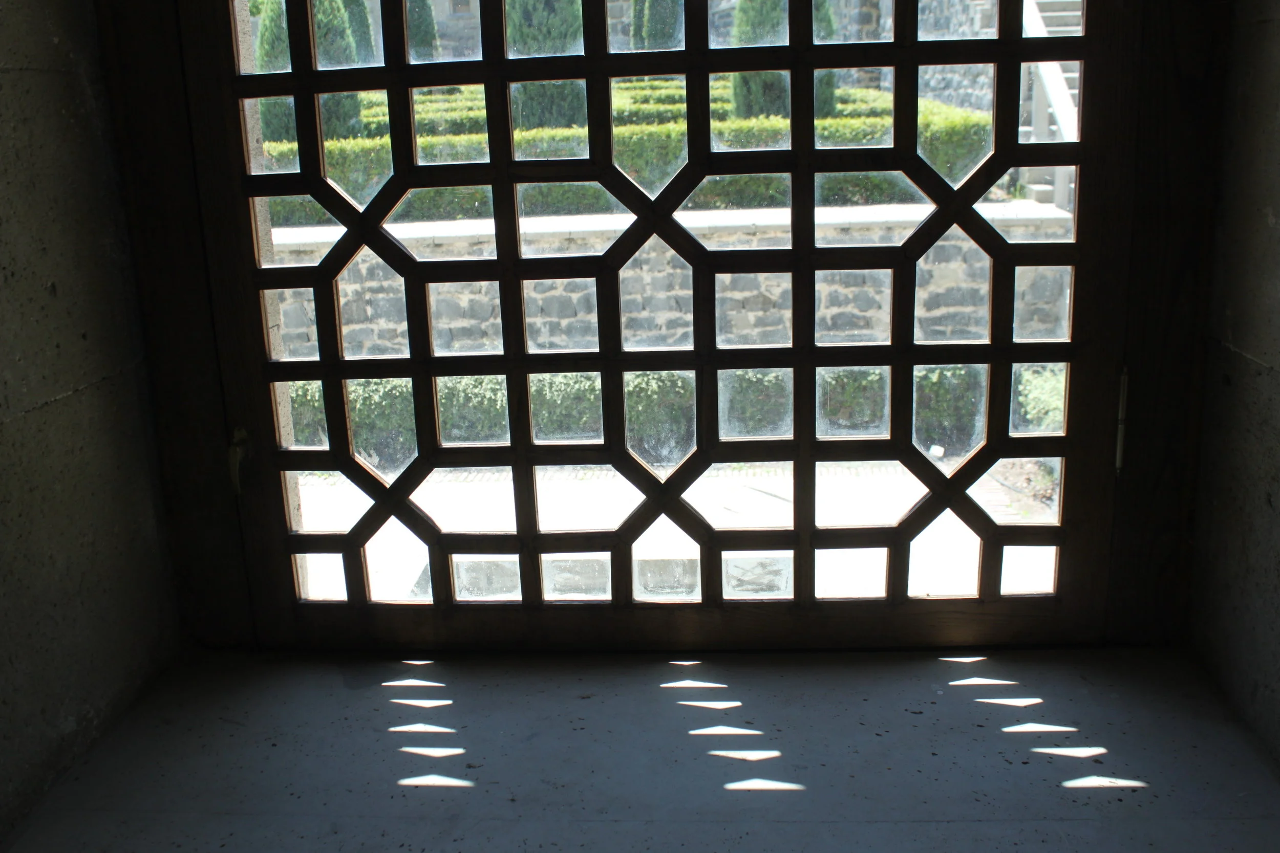 Отель, музей, винный магазин и информационный центр - Рабат сегодня