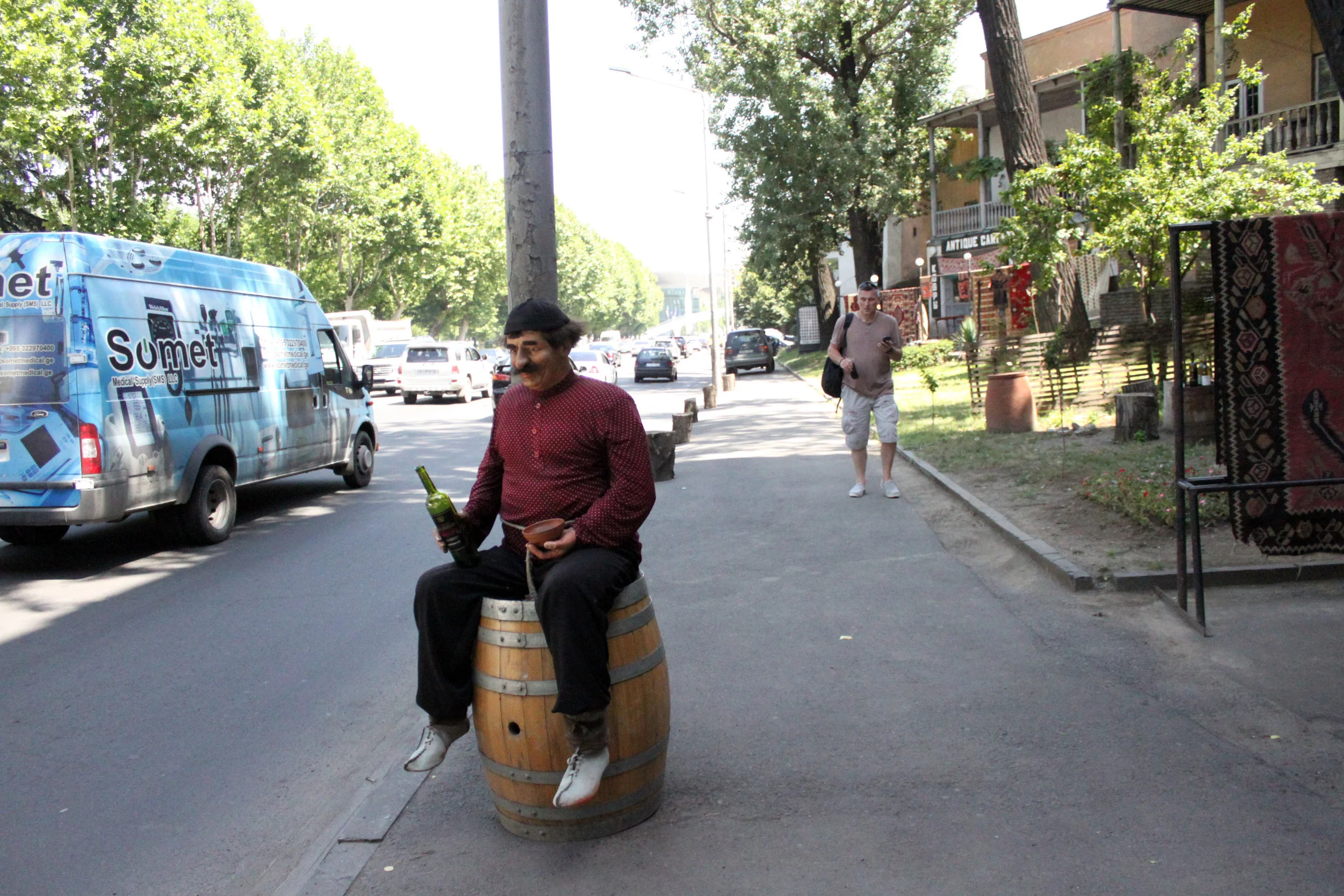 Михо не дурак выпить