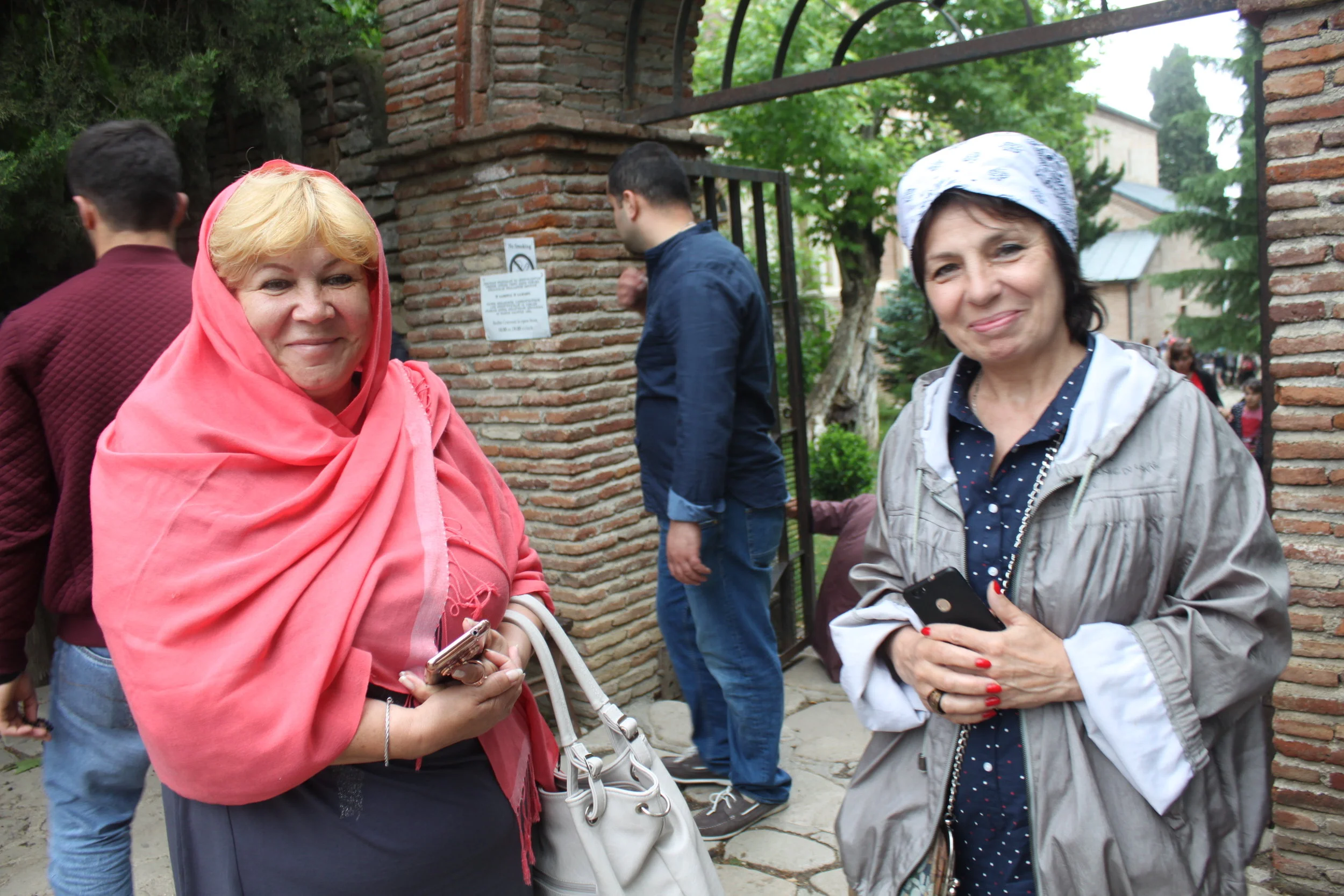 Алазанская долина в дымке облаков