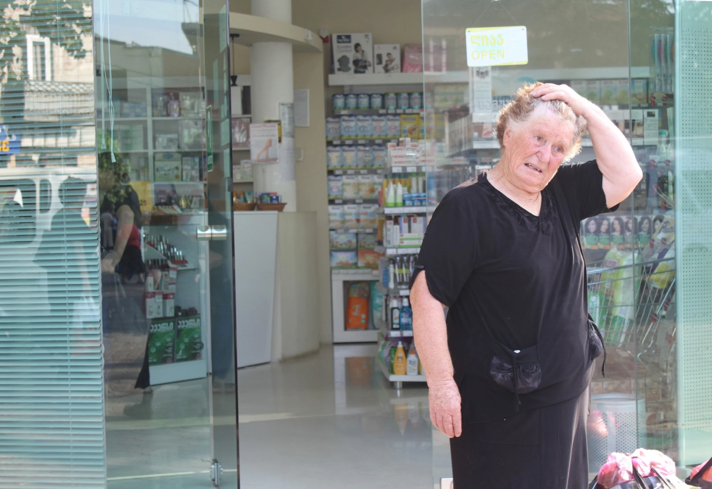 несколько картинок из Кутаиси: жара 