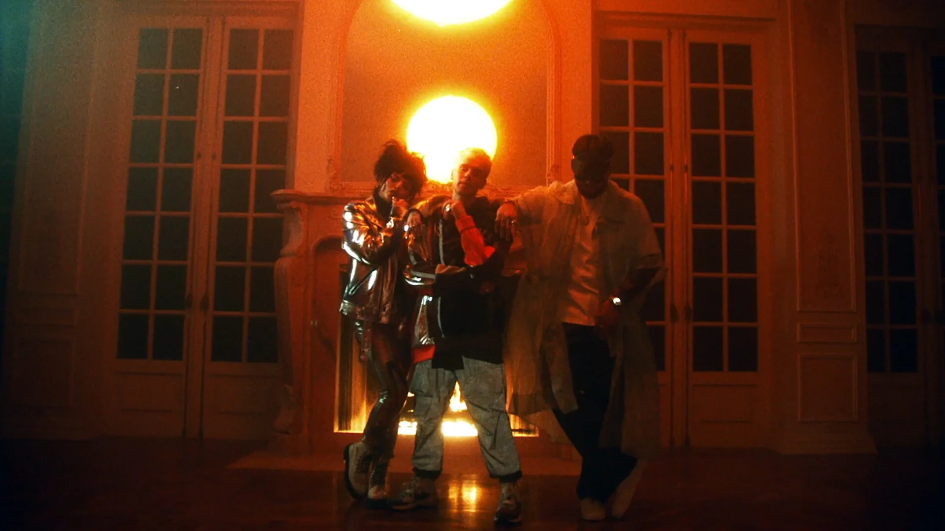 Felix Jaehn SICKO (Directors Cut).00_02_16_08.Still031.jpg