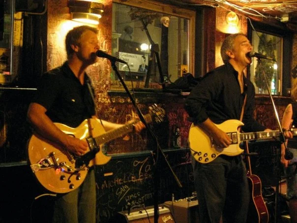 With hit songwriter Patrick Ballantyne at the now defunct Aardvark Cafe in Windsor, ON.