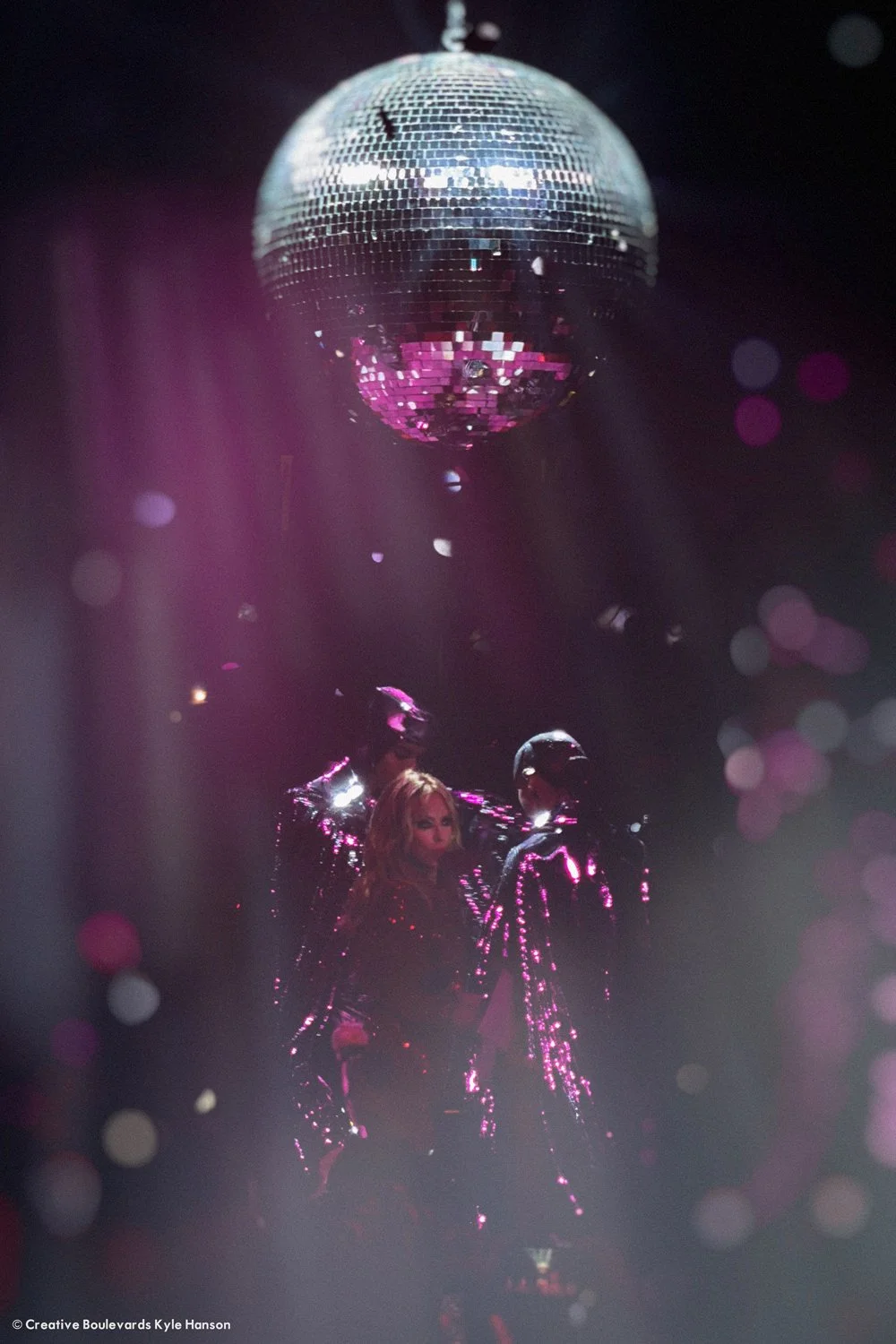 078 KyleHanson_CreativeBoulevards_KylieMinogue_IMG_4515 copy.jpg