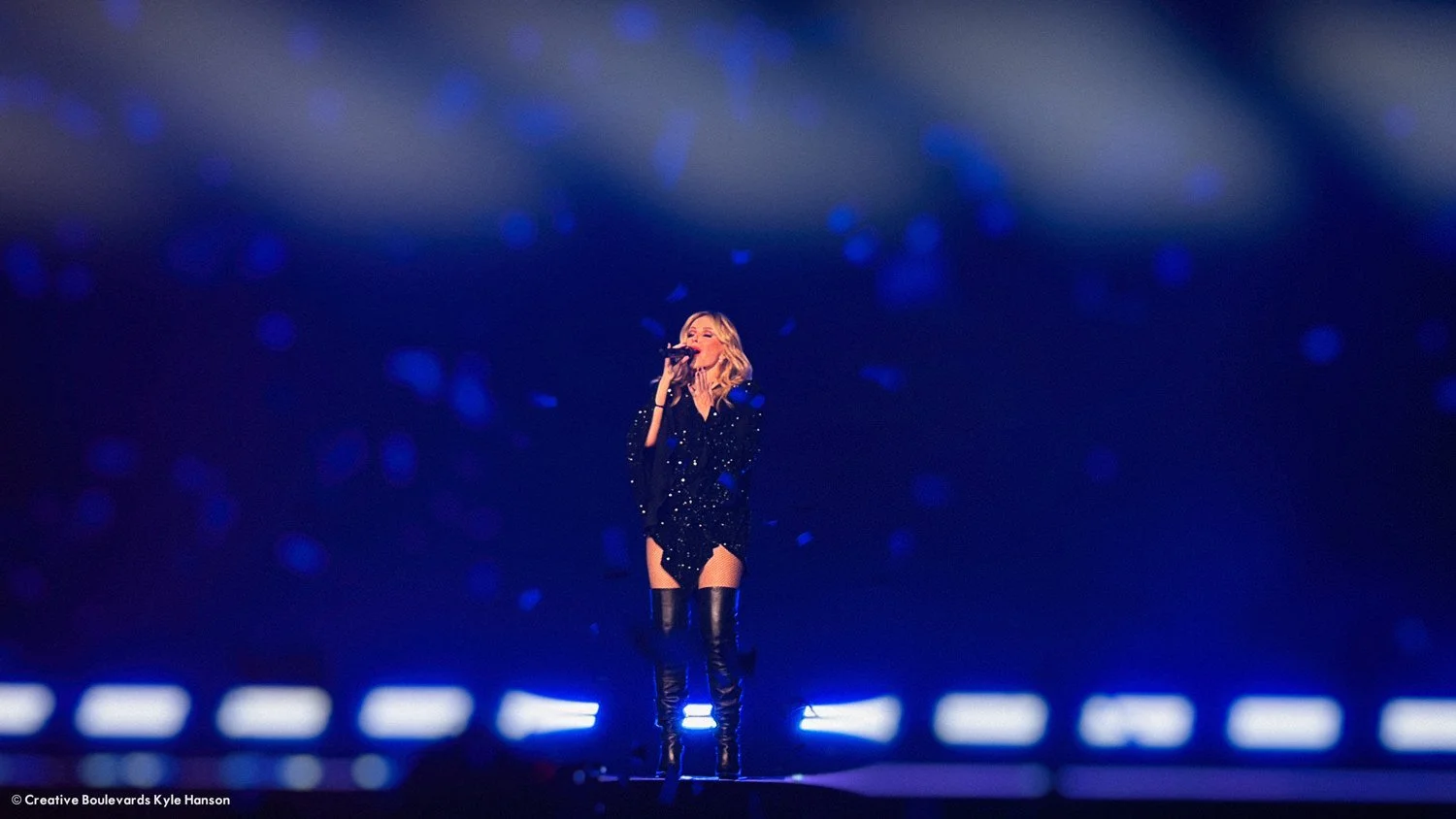134 KyleHanson_CreativeBoulevards_KylieMinogue_IMG_4653 copy.jpg
