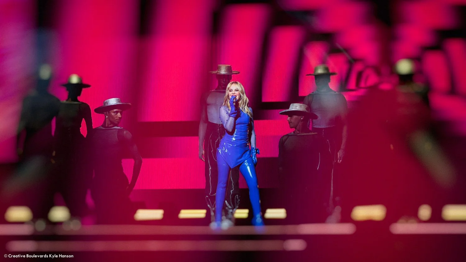 034 KyleHanson_CreativeBoulevards_KylieMinogue_IMG_4403 copy.jpg