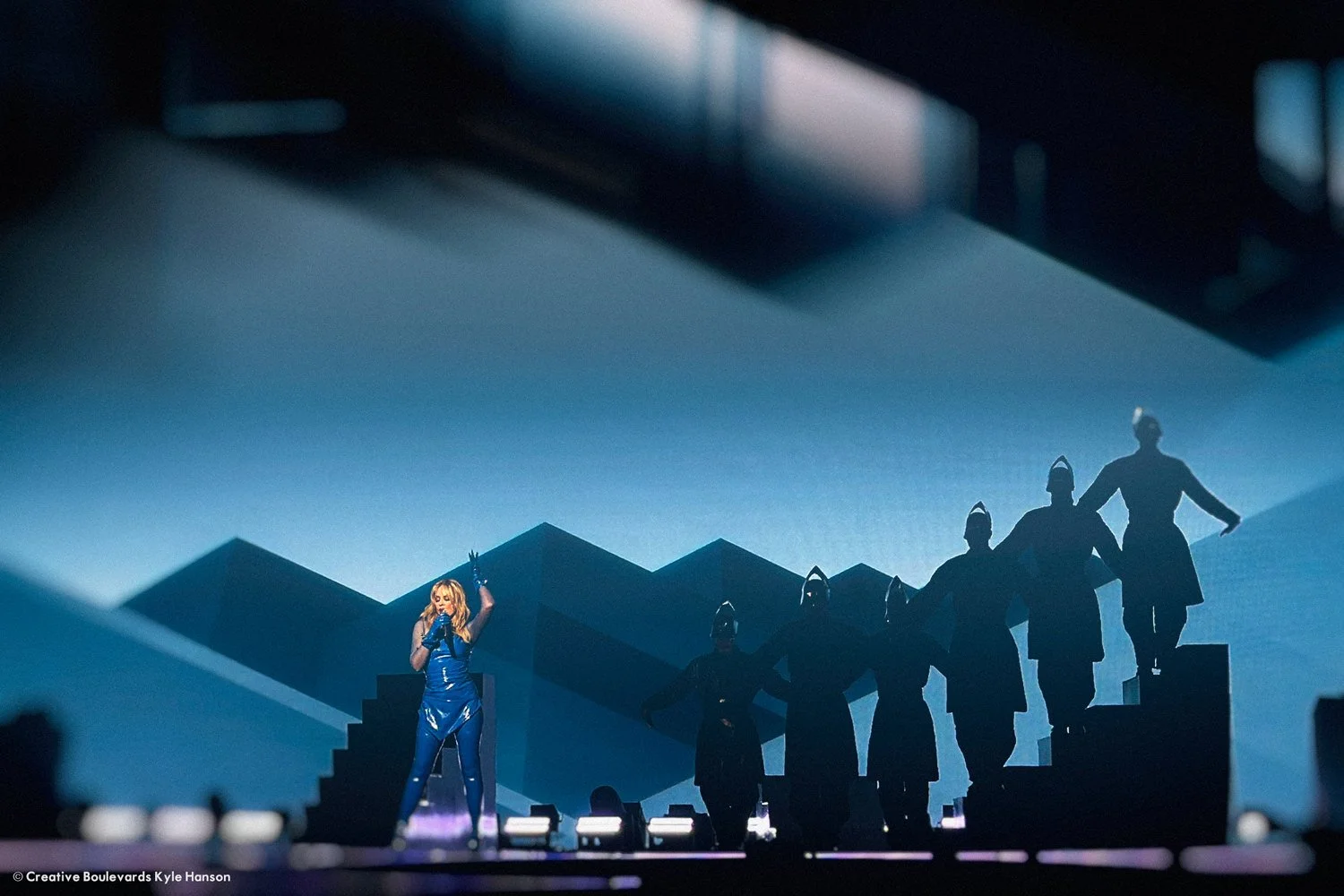 016 KyleHanson_CreativeBoulevards_KylieMinogue_IMG_4371 copy.jpg