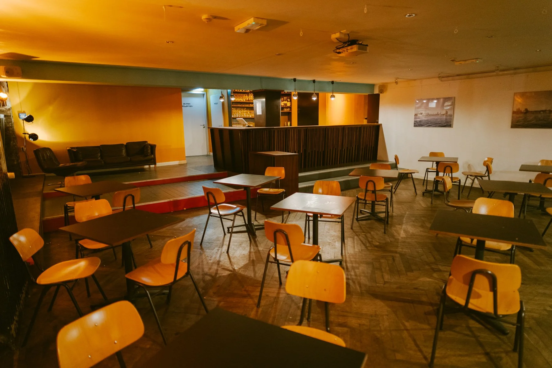 Salon im Haus 73 Hamburg – moderne Location für Firmenveranstaltungen und Networking