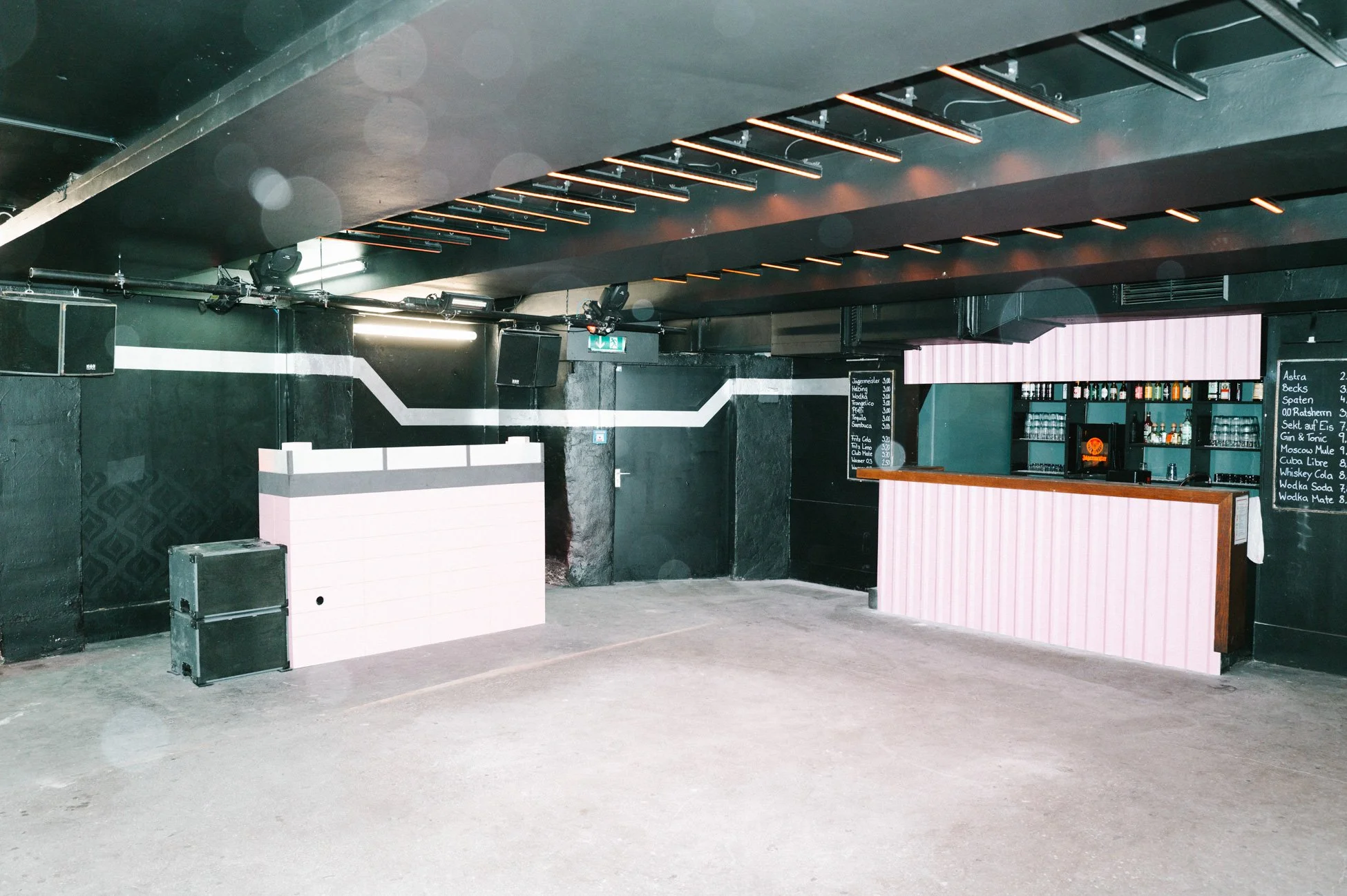 Innenansicht des Anbaus der Eventlocation Haus 73 Hamburg – Räume für Privatfeiern und Geburtstage