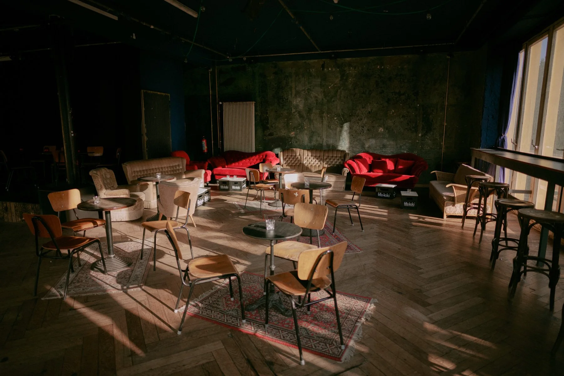 Saal im Haus 73 Hamburg Sternschanze – stilvolle Location für Geburtstags- und Jubiläumsfeiern