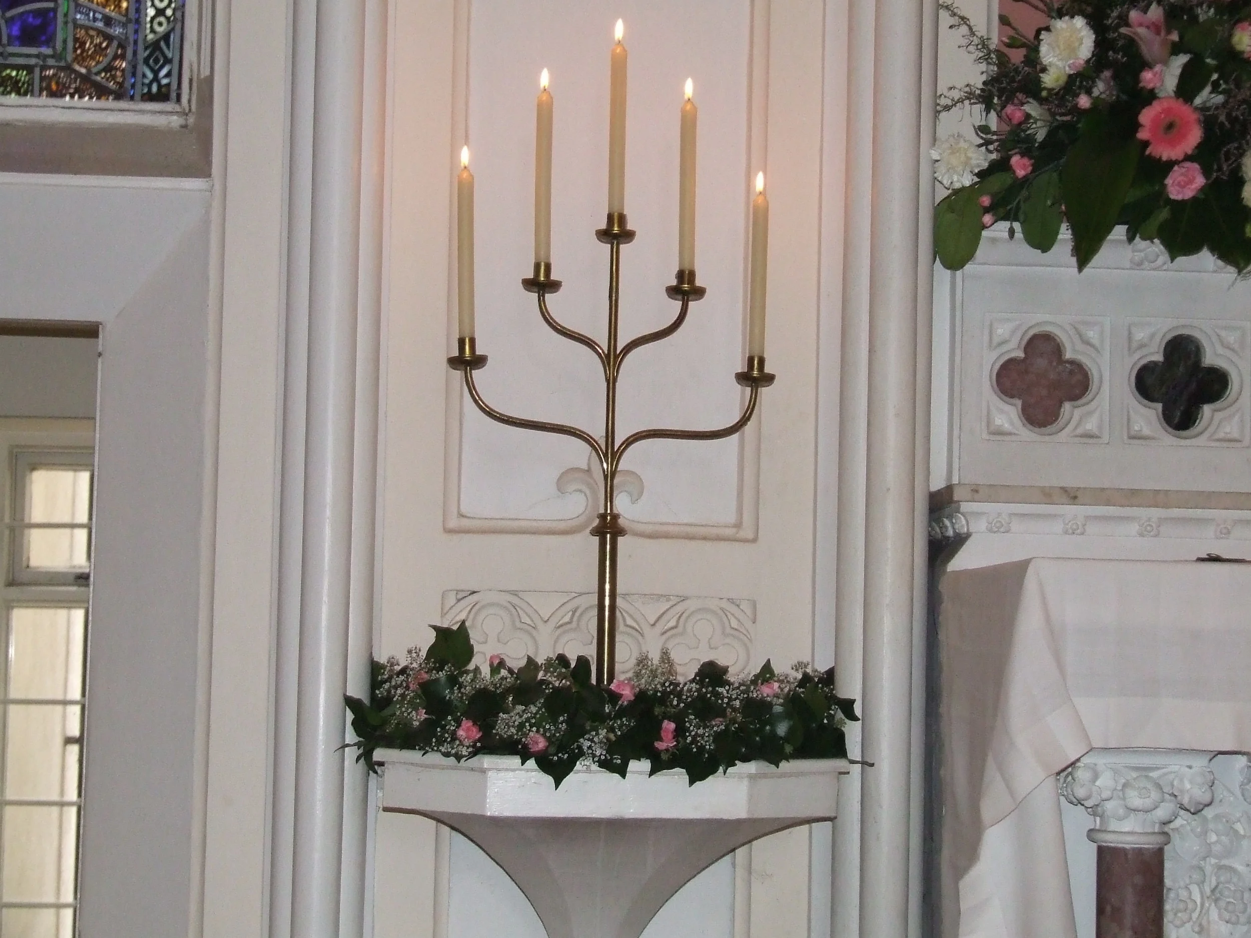 Wedding Naul Church, 2007 003.jpg