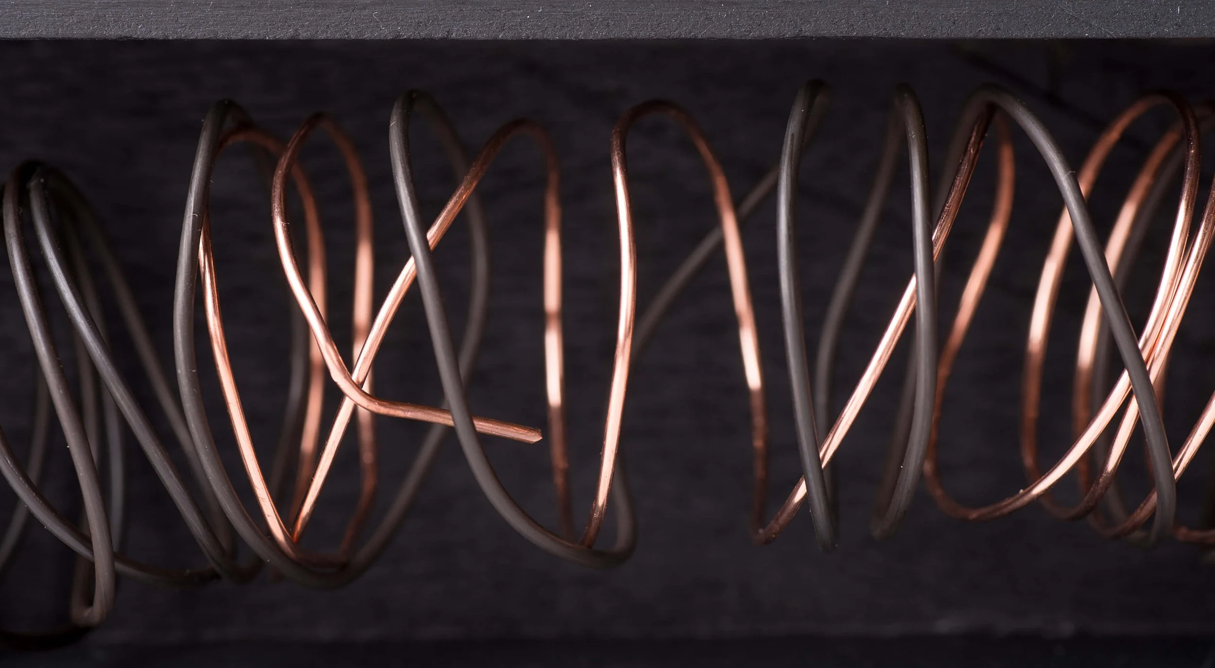 [Detail] MARRIAGE BOX ONE, b: rebar tie wire, galvanized steel and copper wires. Hand-made fir box, artist acrylic paint and varnish), 3” x 7” x 1 1/2” (7.6 x 17.7 x 3.8 cm), 2015: