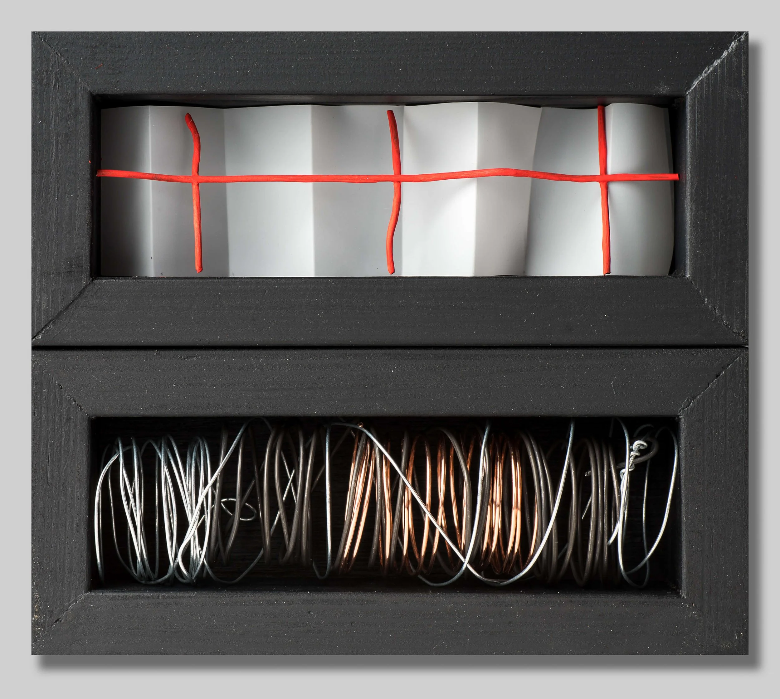 MARRIAGE BOX SEVEN, a+b: Dura-lar, Flashé paint on wire fencing, rebar tie, galvanized steel, copper wires. Hand-made fir boxes, artist acrylic paint and varnish), 3” x 7” x 1 1/2” (7.6 x 17.7 x 3.8 cm) Pair: 6” x 7” x 3” (15.2 x 17.7 x 3.8 cm). 2015