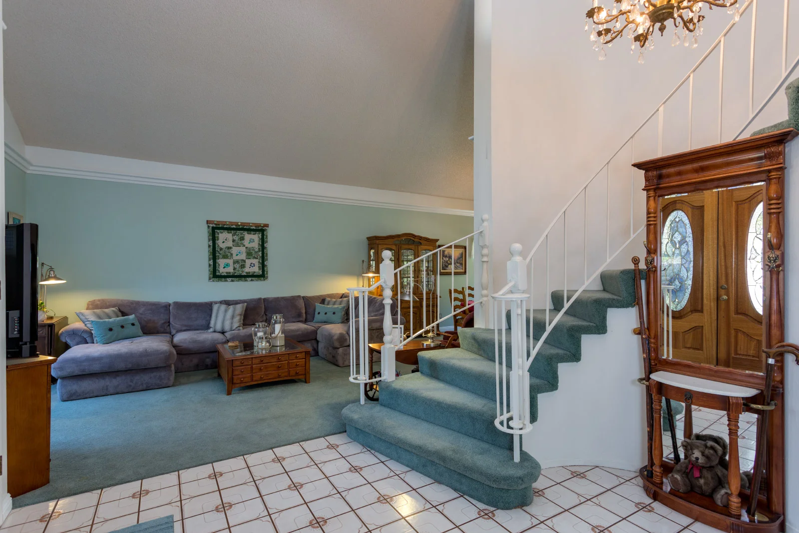 downstairs-entry.jpg