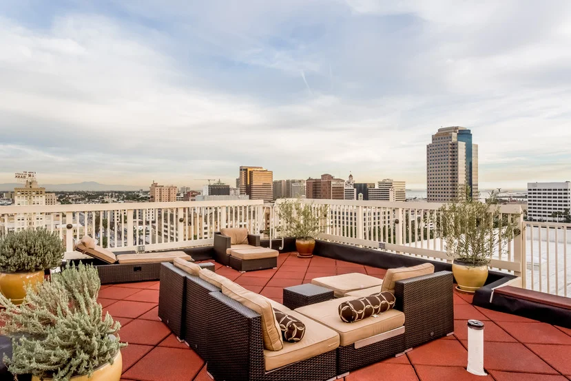 024-Amenities-1404683-mls.jpg