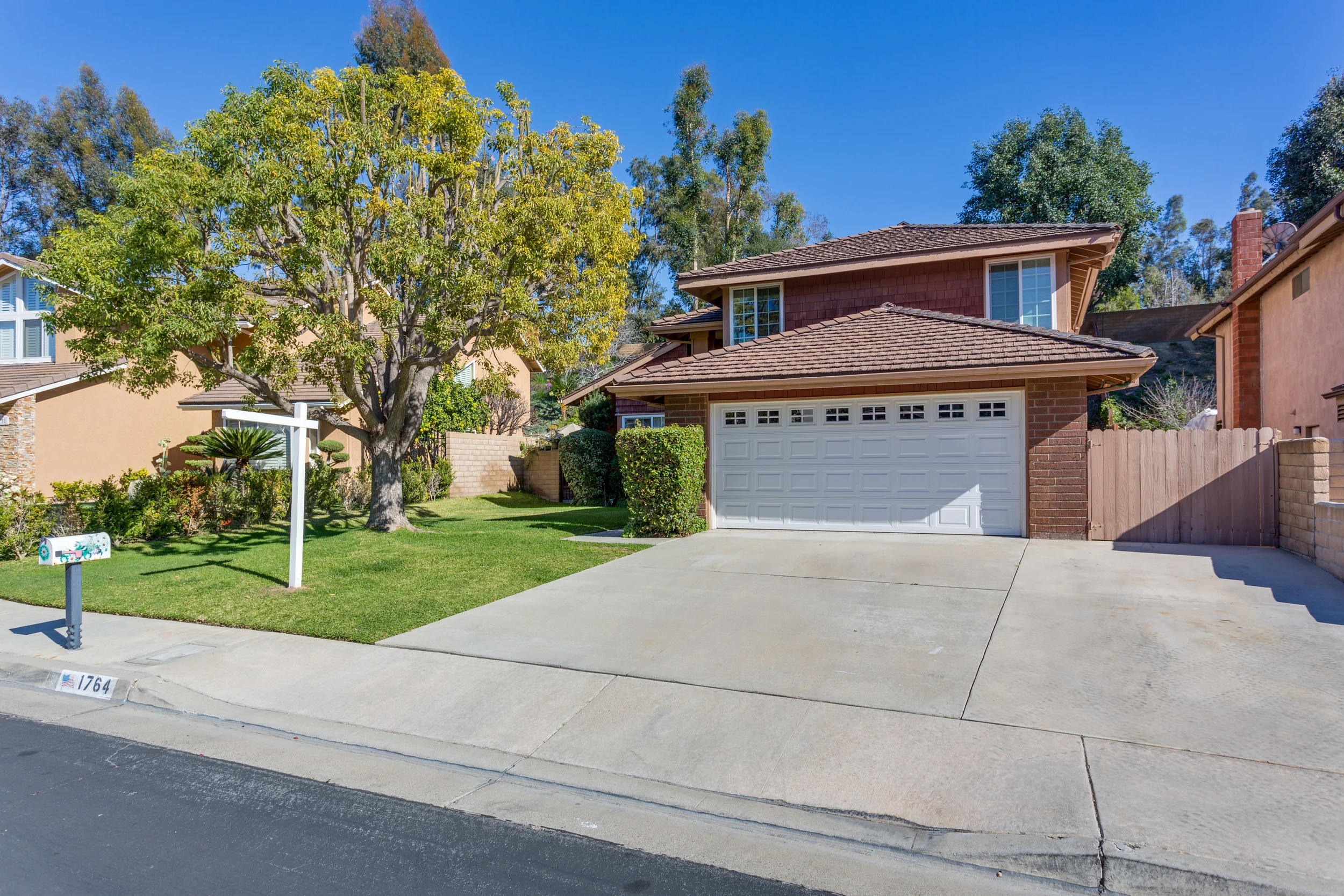 1764 Summerwood Avefullerton, CA 928334 bed / 3 bath / 2,293 sq ft