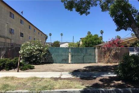 1007 LAKME WILMINGTON, CA 90744 LOT(src): 0.195/8,479 (A)